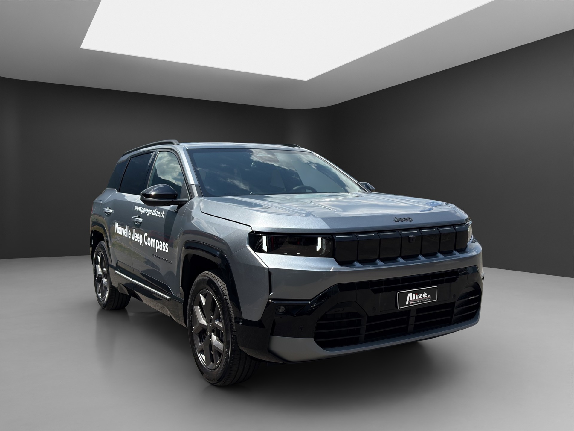 JEEP Compass 1.2 T e-Hybrid First Edition-image-8