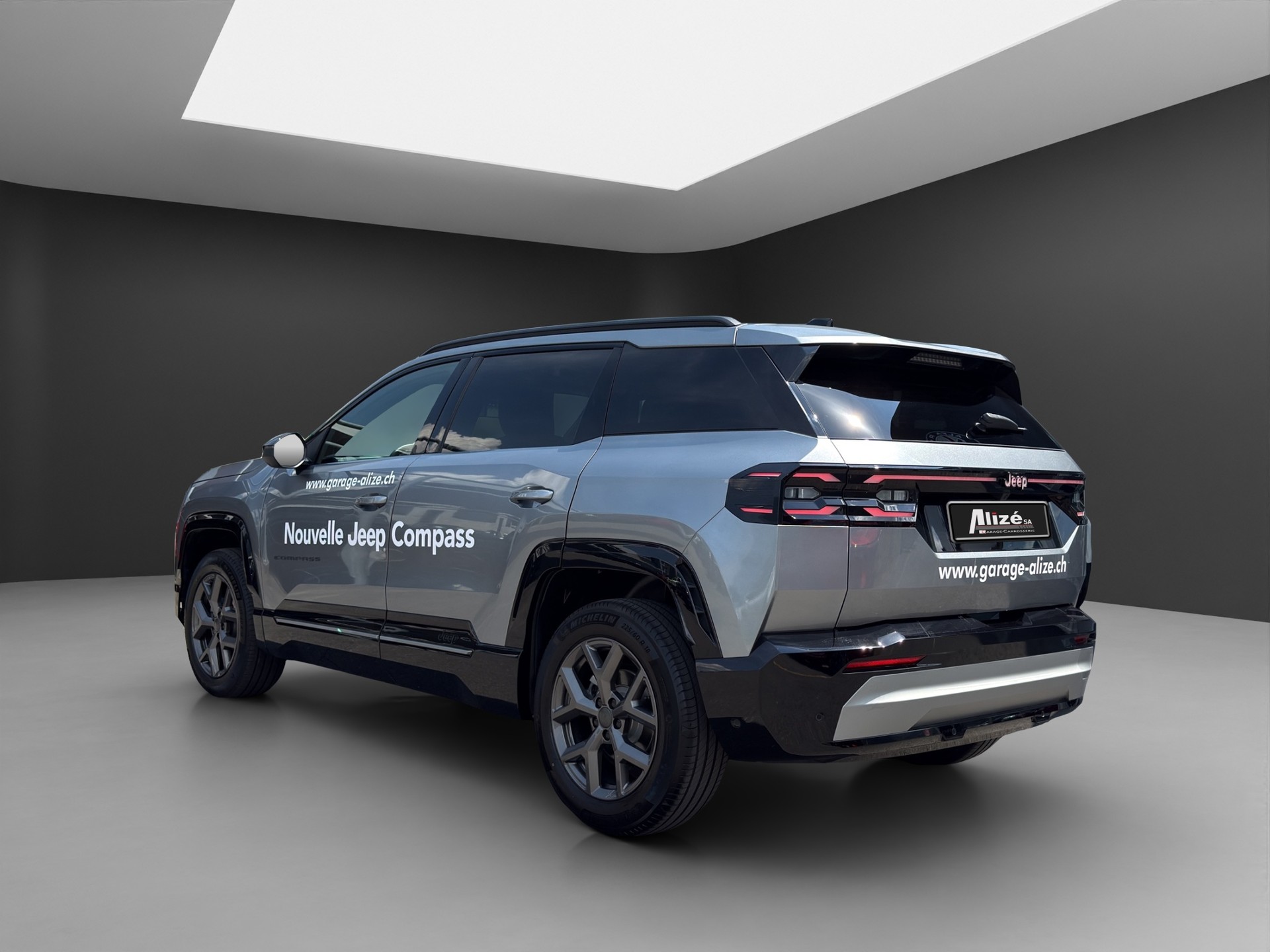 JEEP Compass 1.2 T e-Hybrid First Edition-image-4