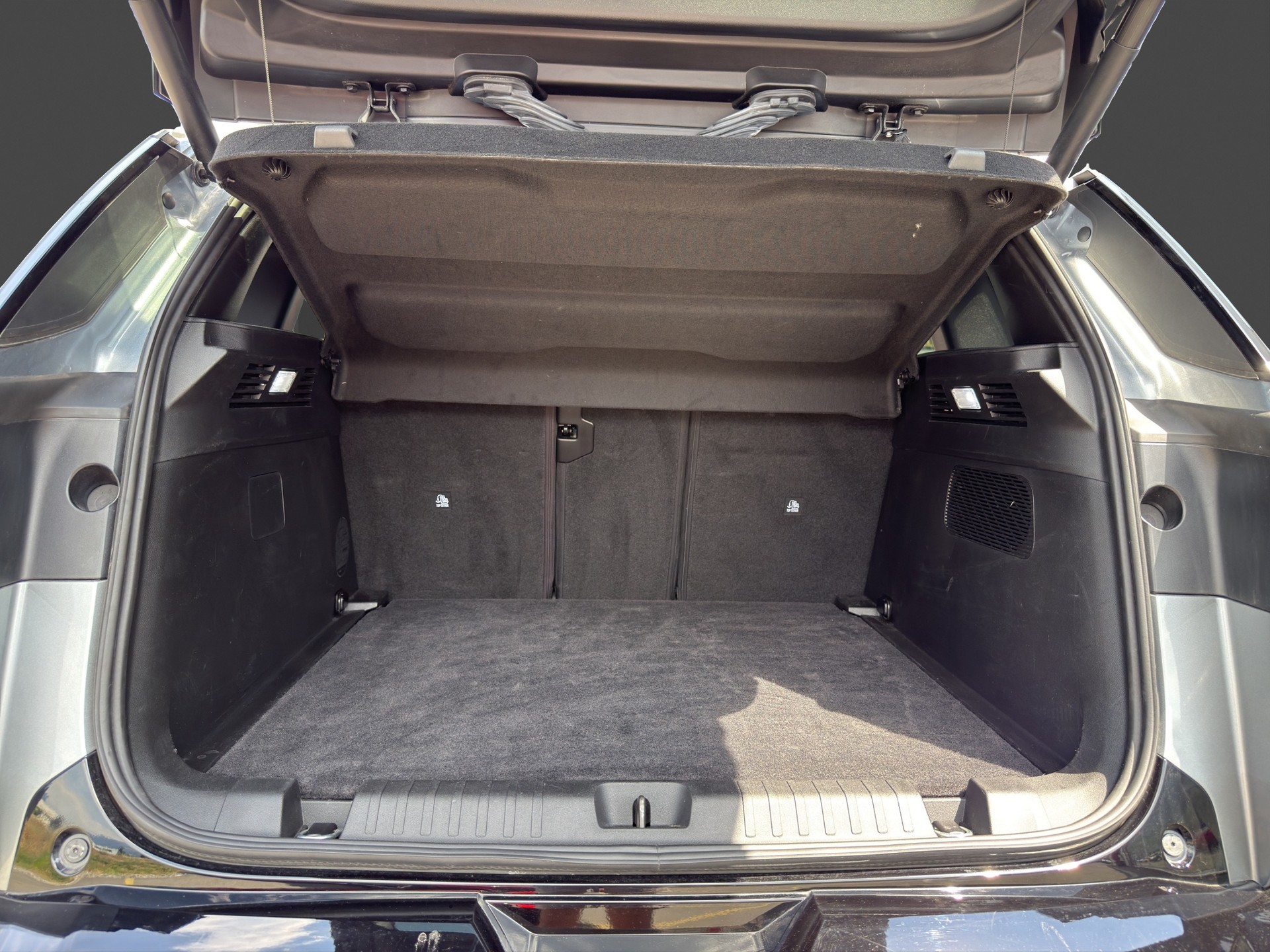 JEEP Compass 1.2 T e-Hybrid First Edition-image-17