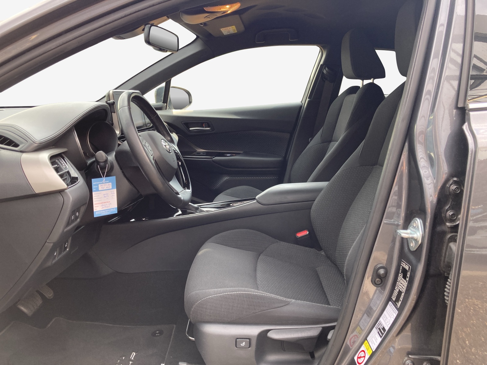 TOYOTA C-HR 1.8 HSD CVT Trend-image-7