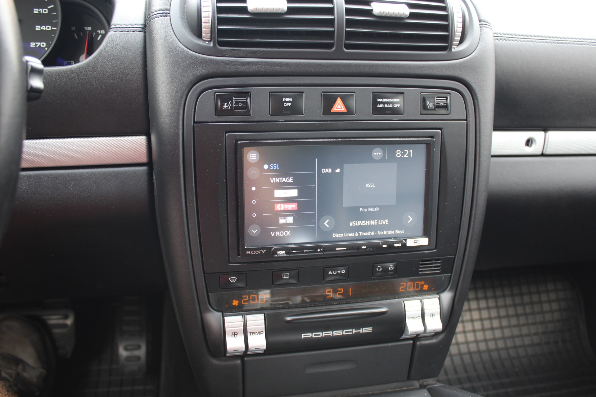 PORSCHE Cayenne Diesel-image-8