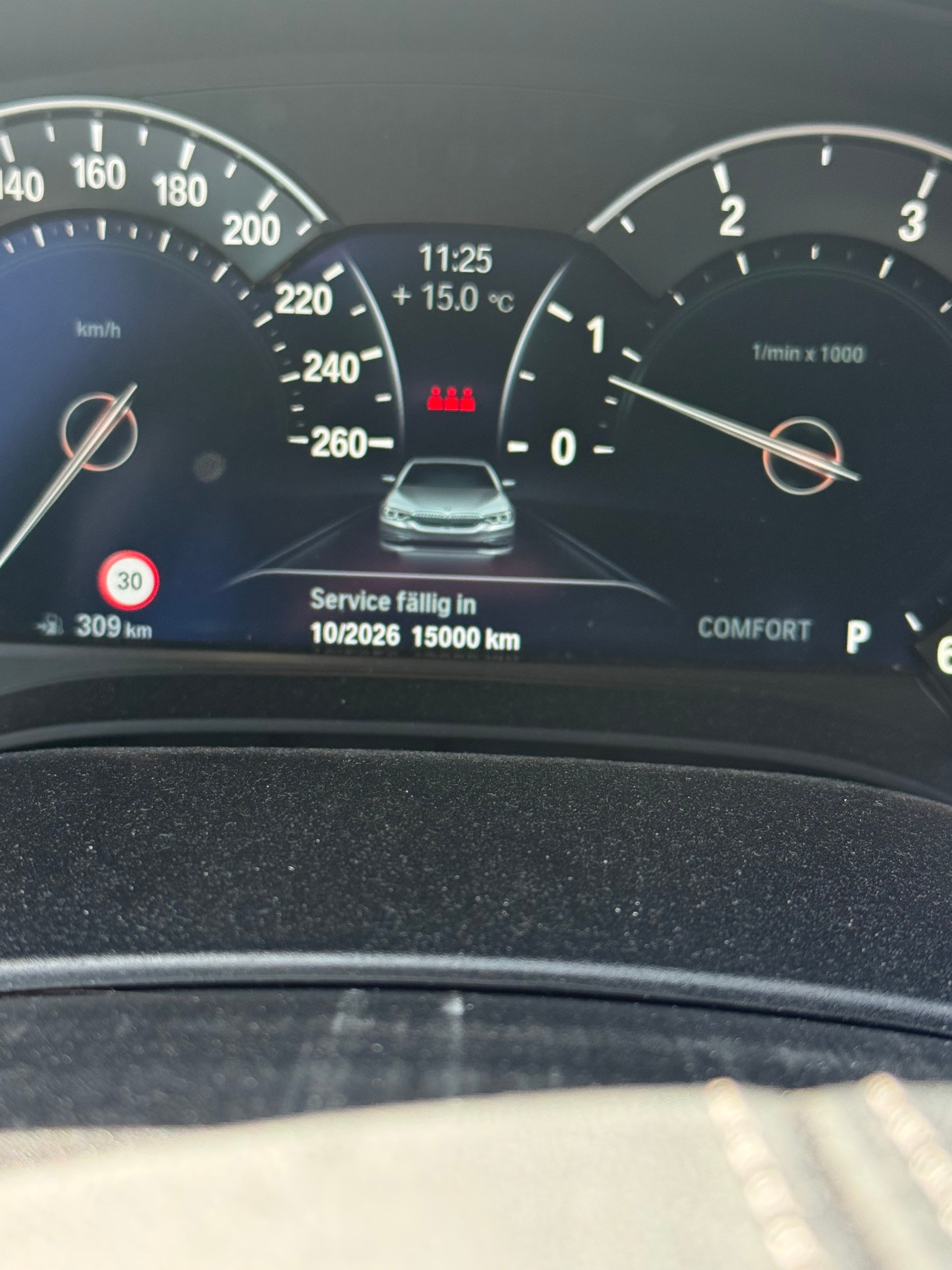BMW 530d xDrive-image-5
