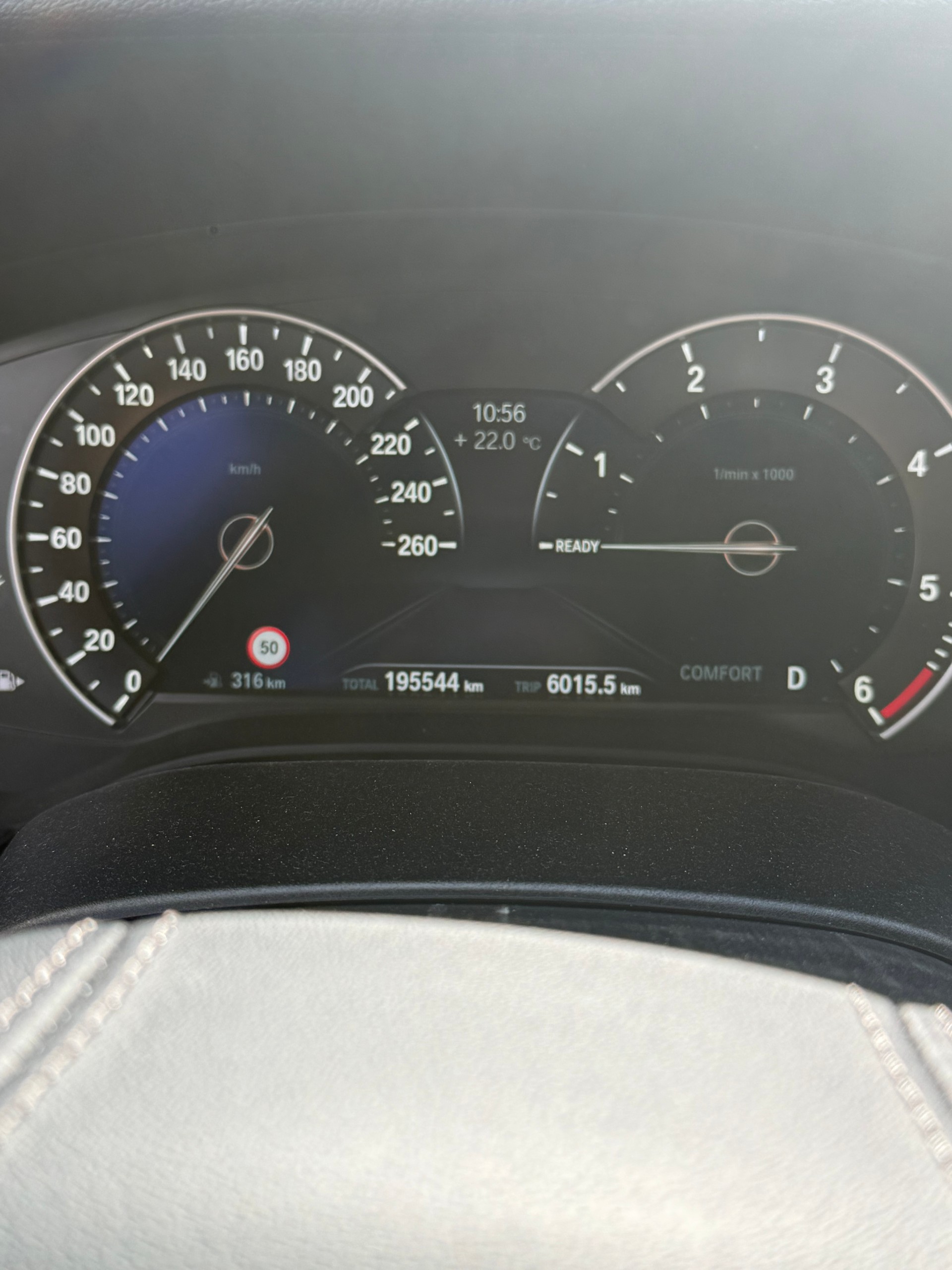 BMW 530d xDrive-image-4