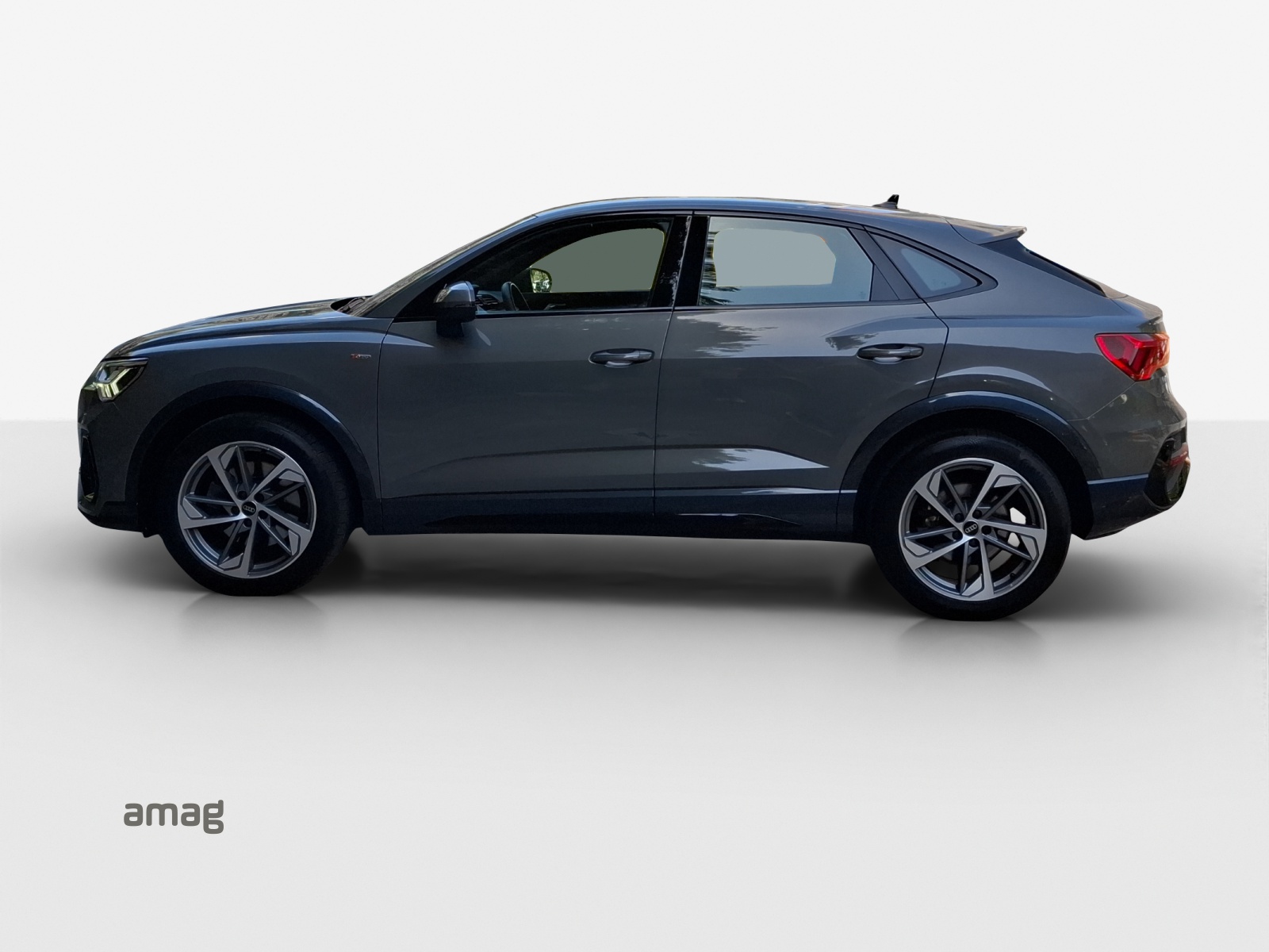 AUDI Q3 Sportback 40 TFSI S line quattro S-tronic-image-1