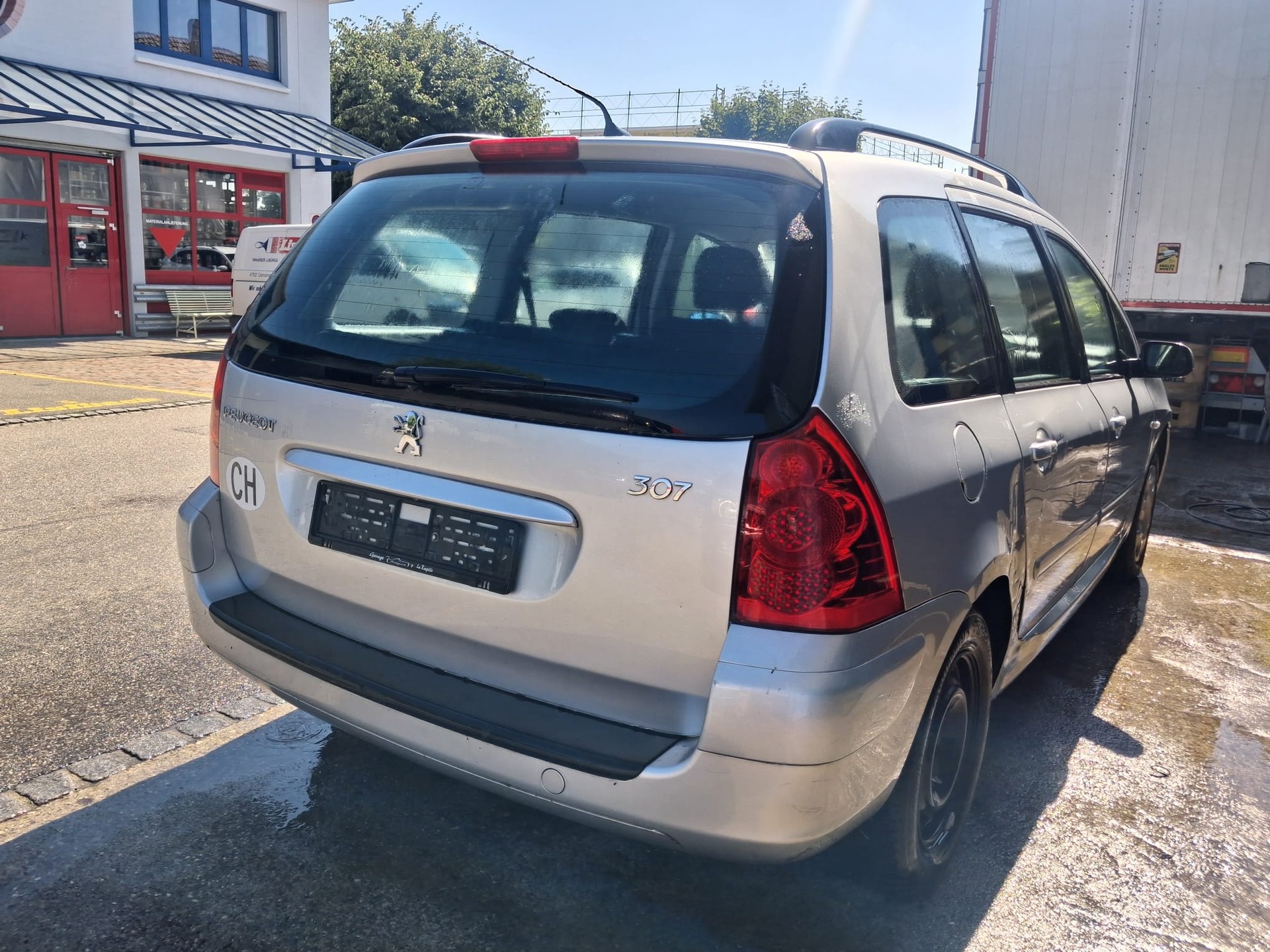 PEUGEOT 307 SW 1.6 HDI Premium-image-3