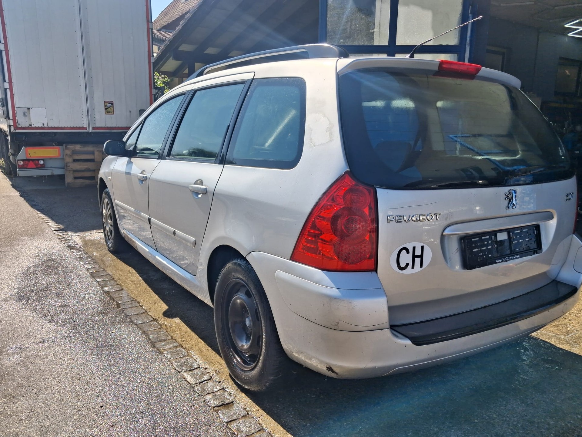 PEUGEOT 307 SW 1.6 HDI Premium-image-4