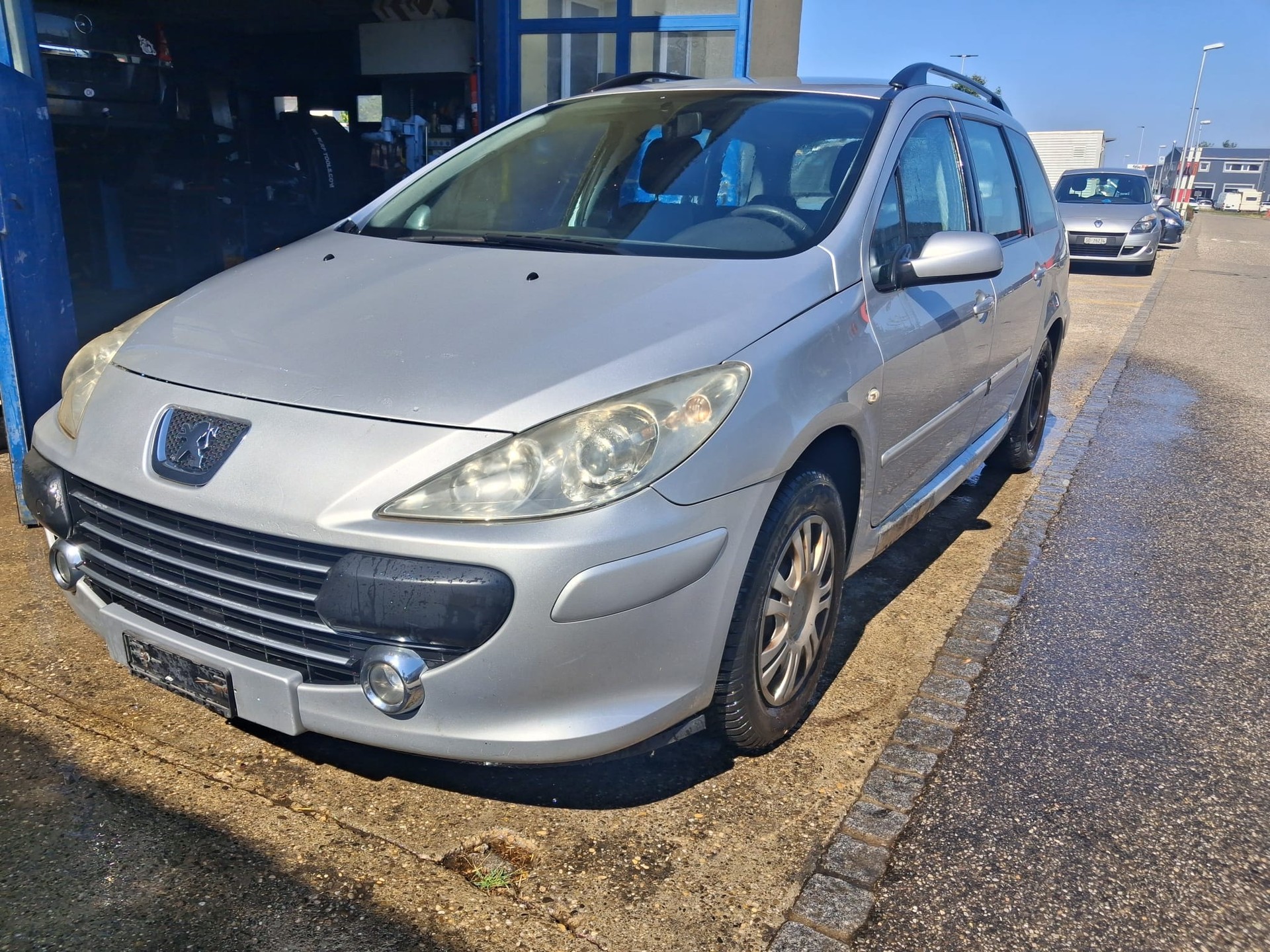 PEUGEOT 307 SW 1.6 HDI Premium-image-0