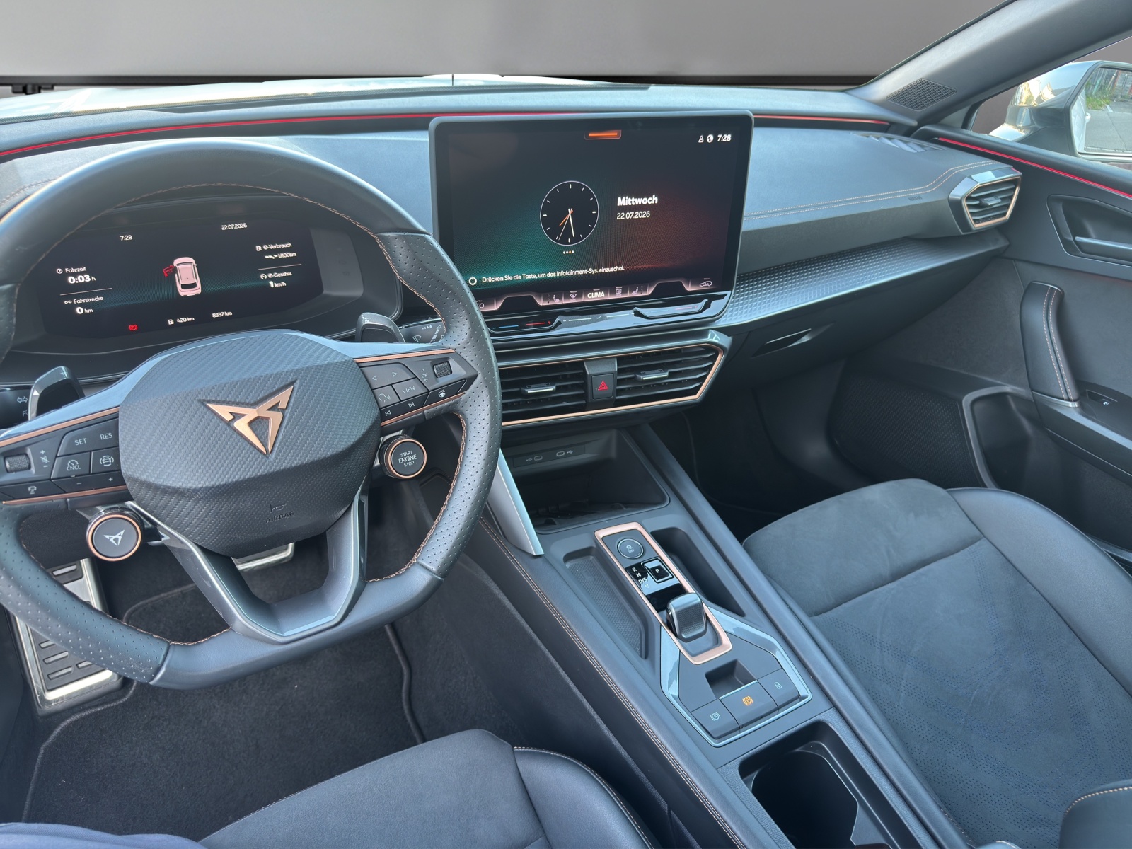 CUPRA LEON ST 2.0 TSI VZ DSG 4Drive-image-8