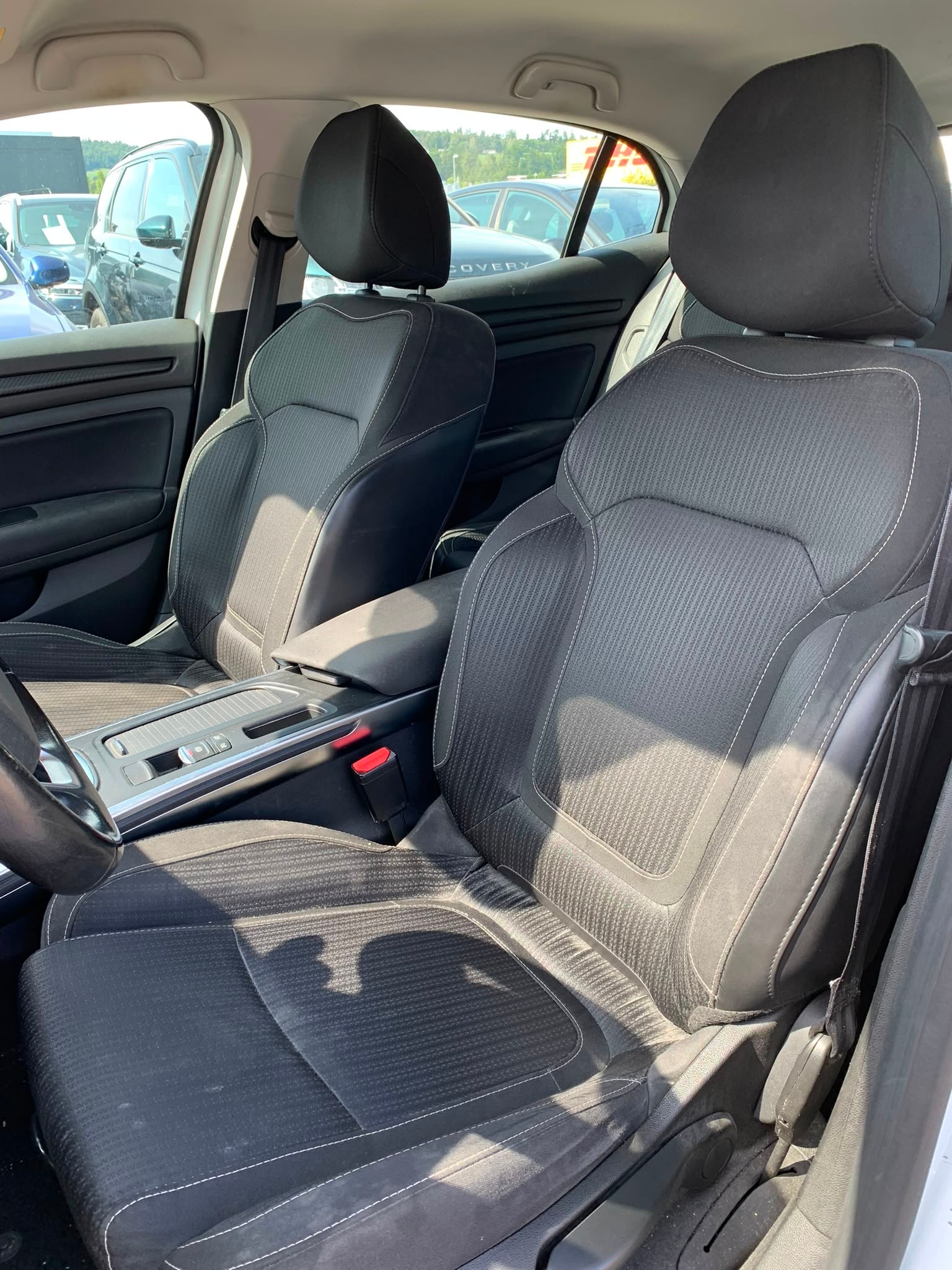 RENAULT Mégane 1.5 dCi Zen EDC Limousine (Klimatronik * Sensoren * Tempomat * USB * Multilenkrad * Navigation * BO6)-image-14