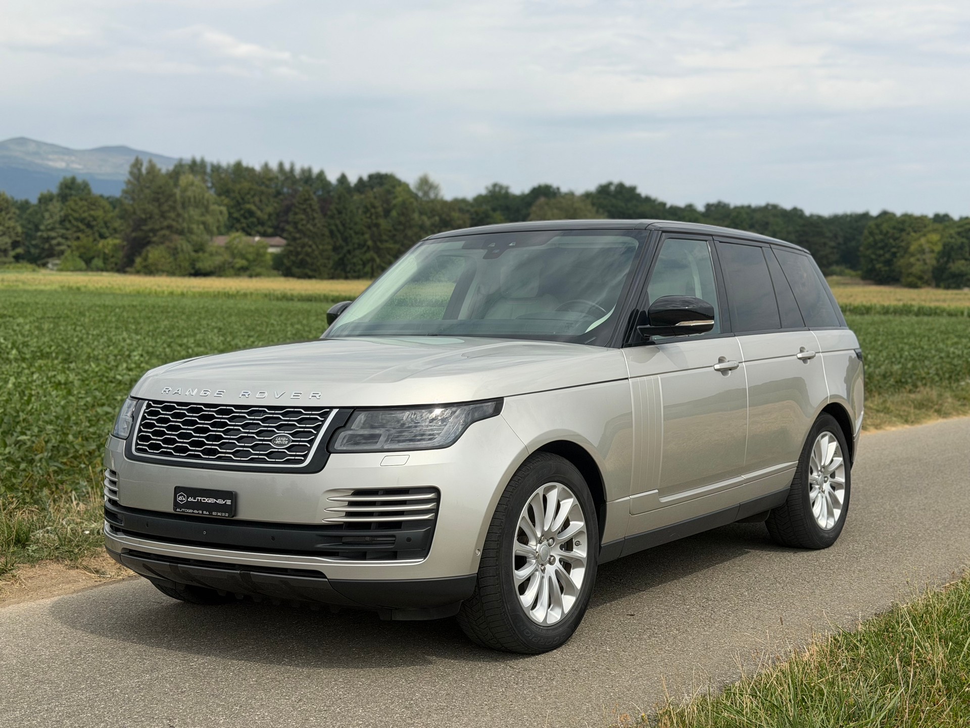 LAND ROVER Range Rover 2.0 Si4 P400e PHEV Vogue Automatic-image-2