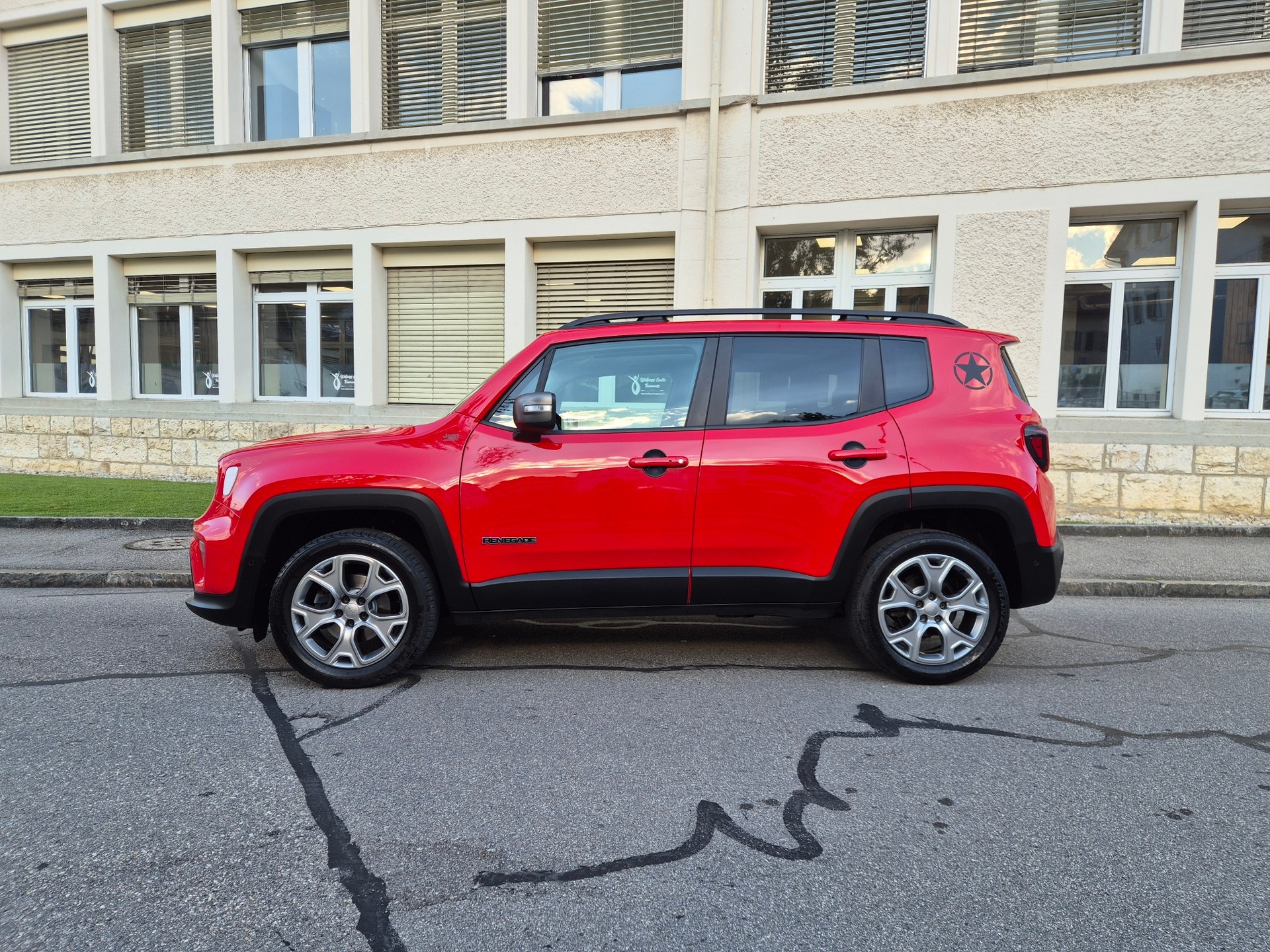 JEEP Renegade 1.3 Turbo Limited AWD-image-1