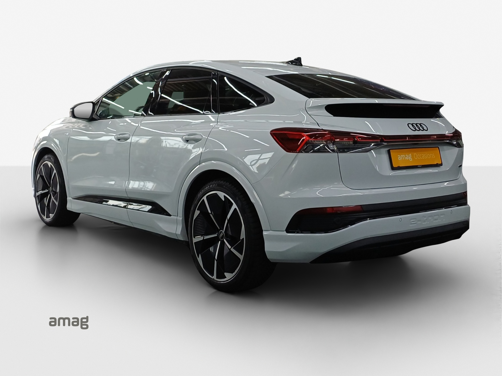 AUDI Q4 Sportback e-tron 50 quattro-image-3