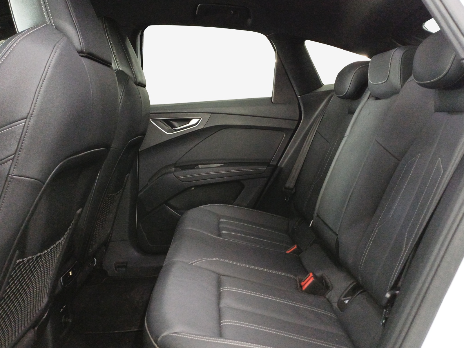 AUDI Q4 Sportback e-tron 50 quattro-image-15