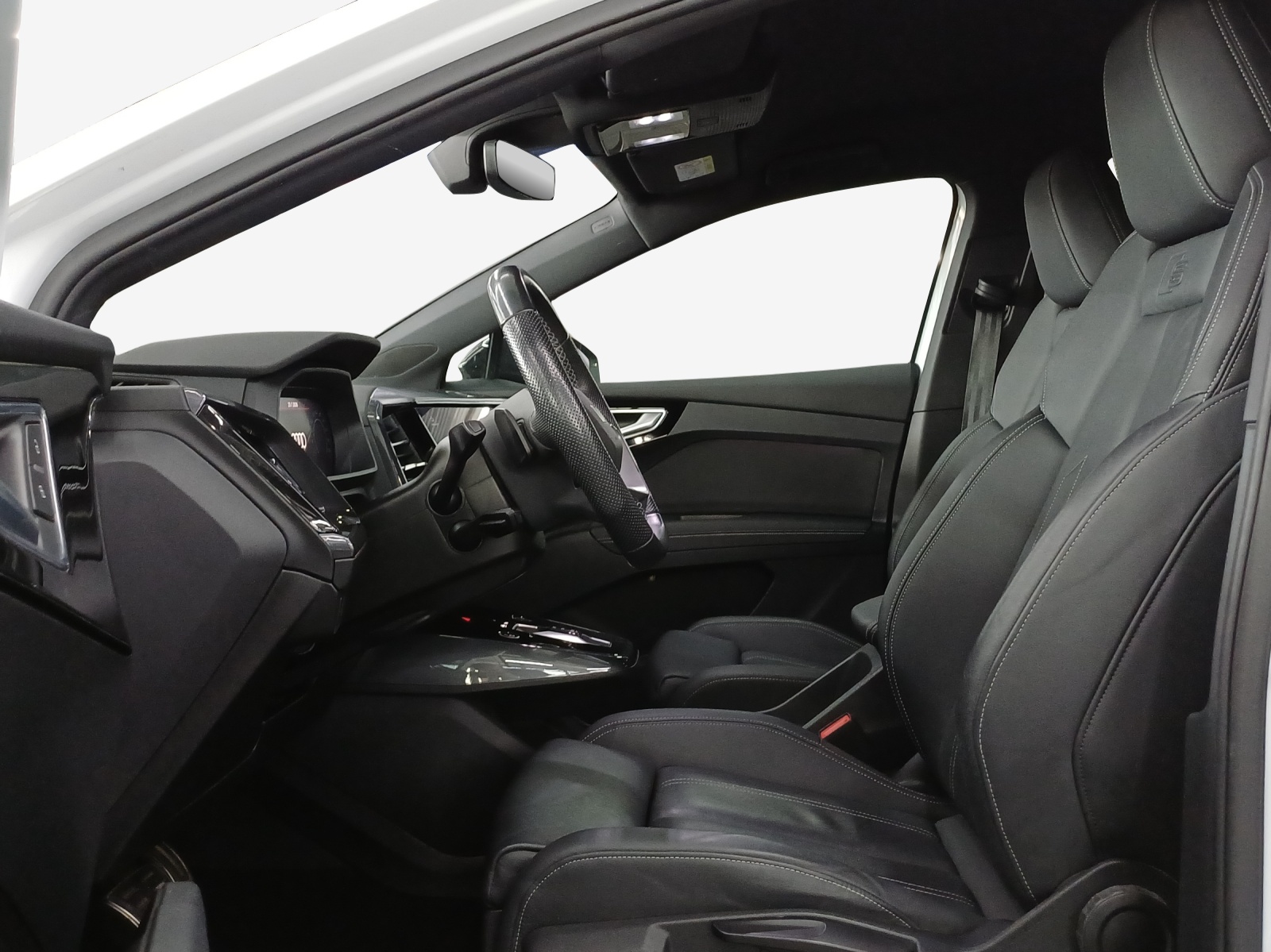 AUDI Q4 Sportback e-tron 50 quattro-image-10