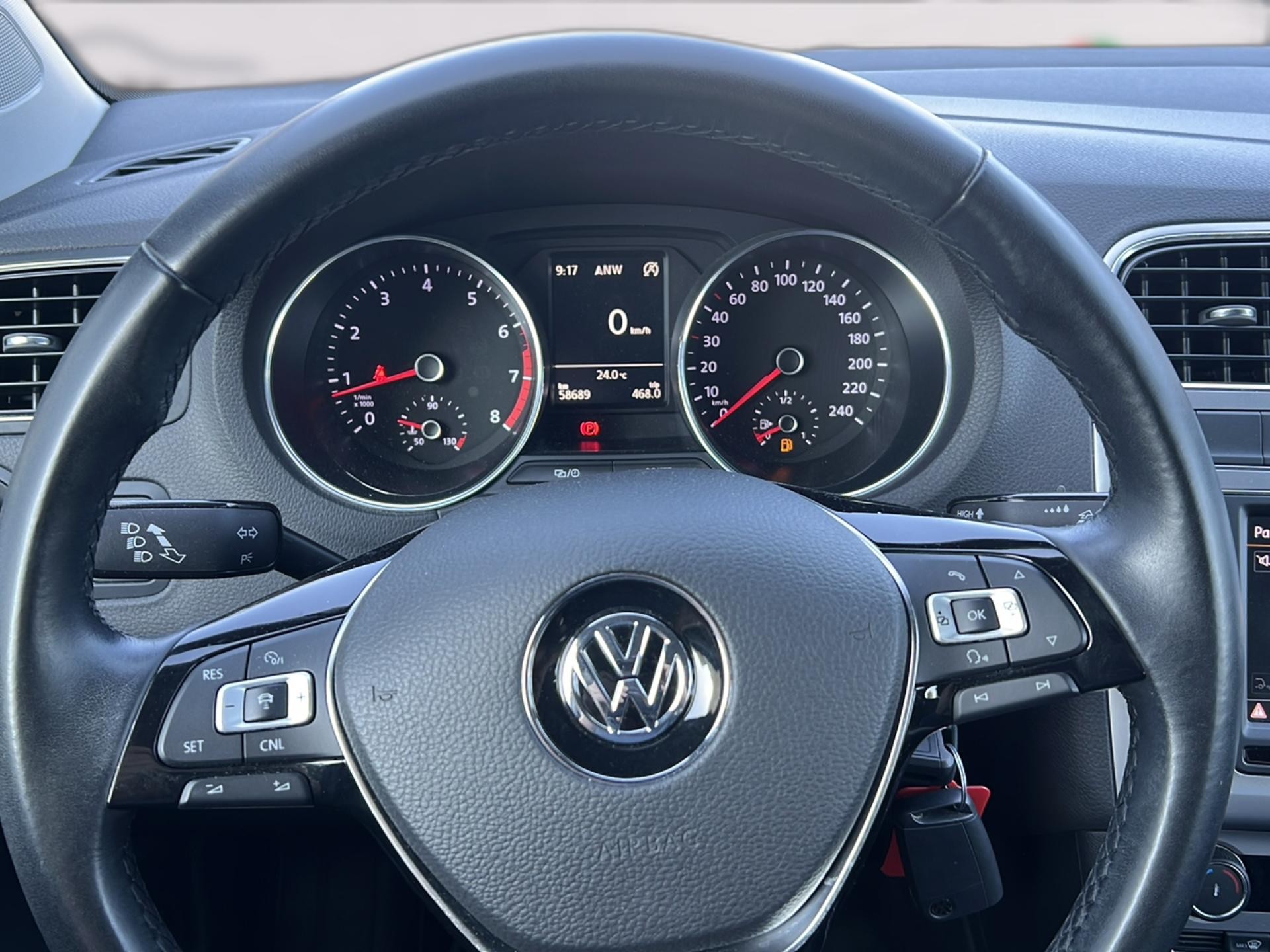 VW Polo 1.2 TSI 110 BlueMT Highline-image-9