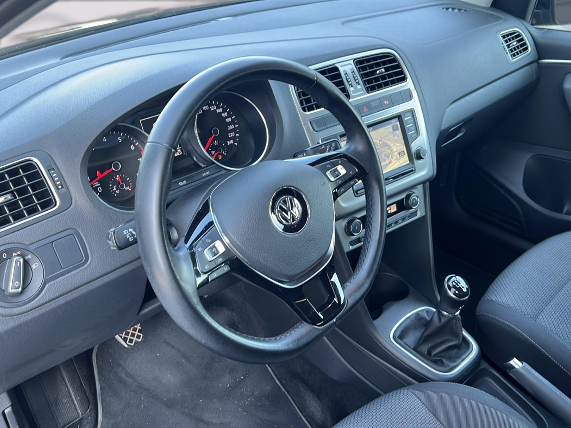 VW Polo 1.2 TSI 110 BlueMT Highline-image-15