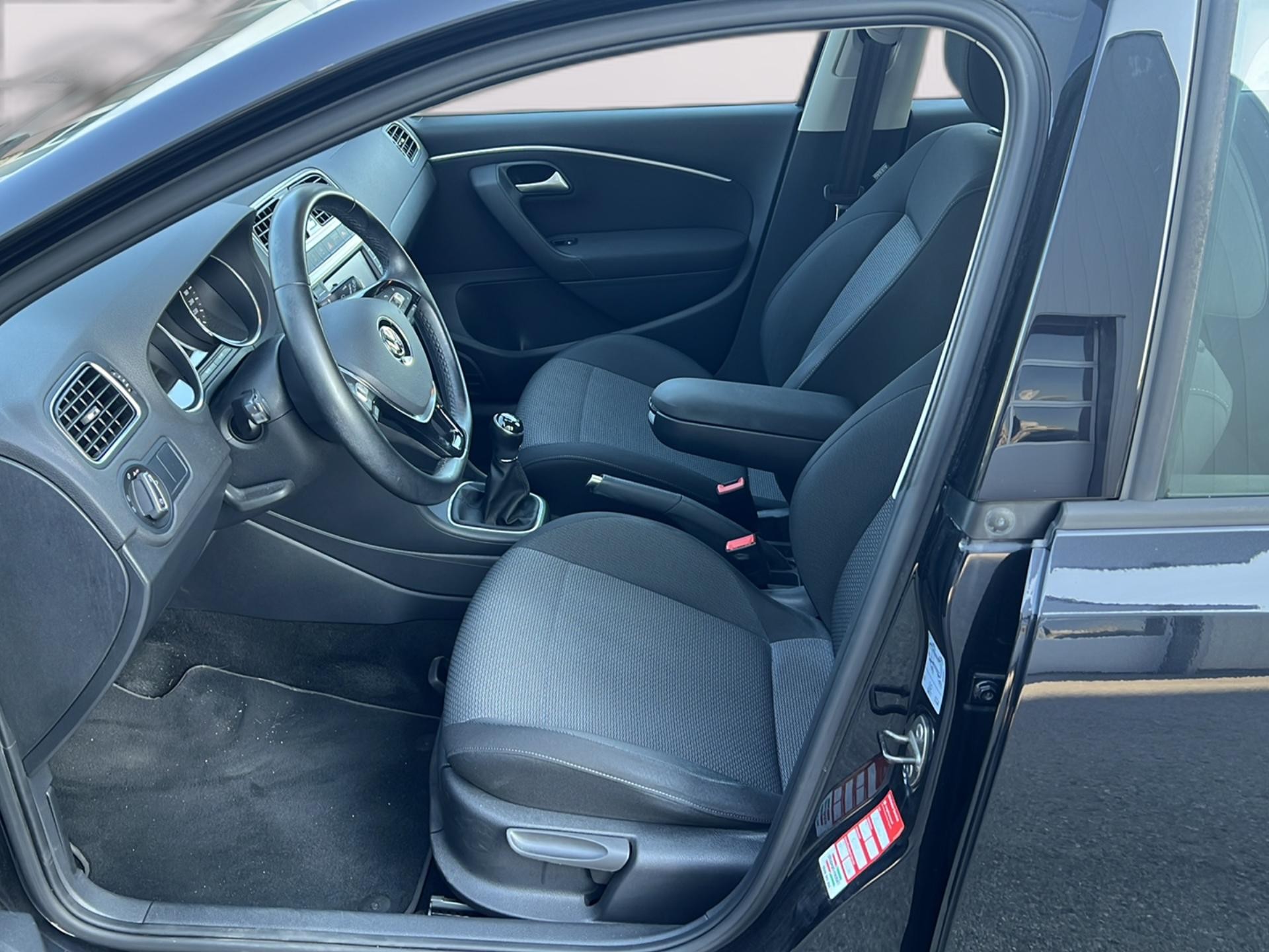 VW Polo 1.2 TSI 110 BlueMT Highline-image-16