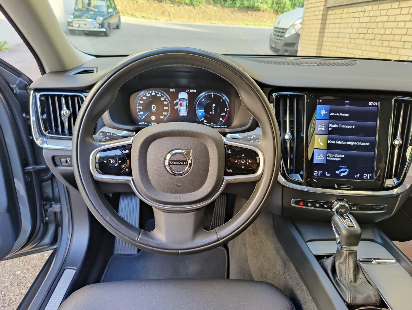 VOLVO 2.0 D4 AWD-image-9