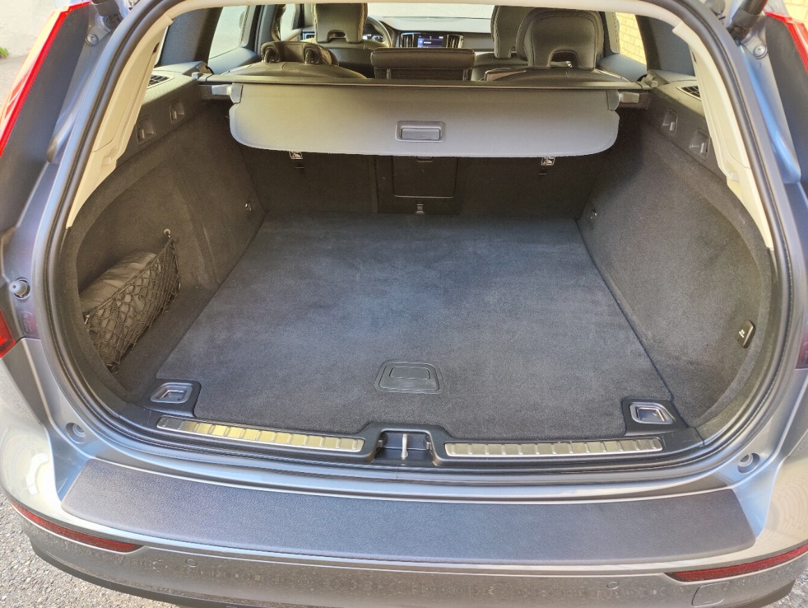 VOLVO 2.0 D4 AWD-image-7