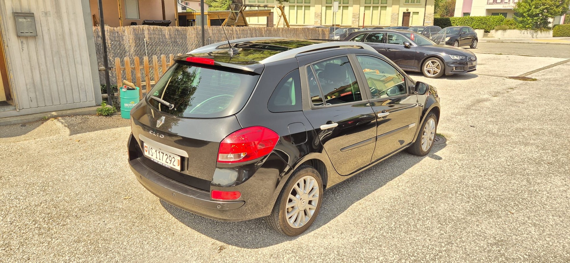 RENAULT Clio Grandtour 1.6 16V Night&Day Automatic-image-6