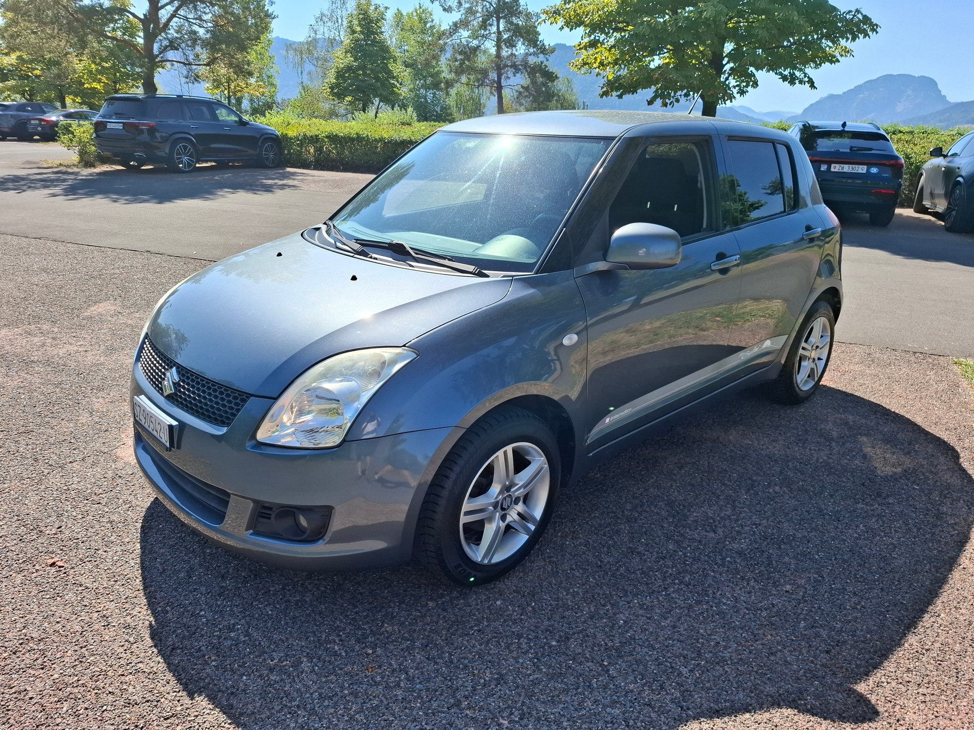 SUZUKI Swift 1.3i 16V GL Top 4x4-image-2