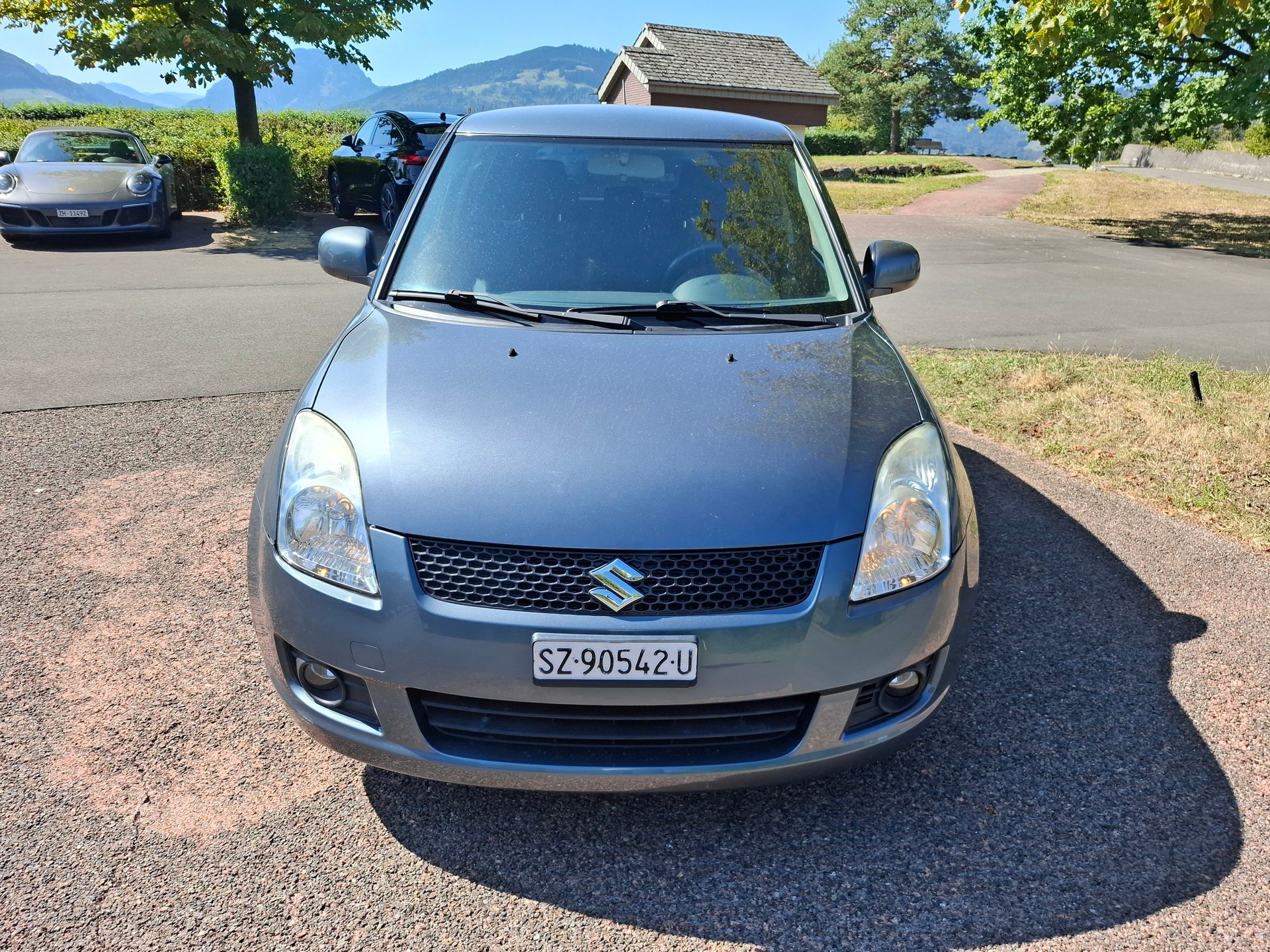 SUZUKI Swift 1.3i 16V GL Top 4x4-image-1