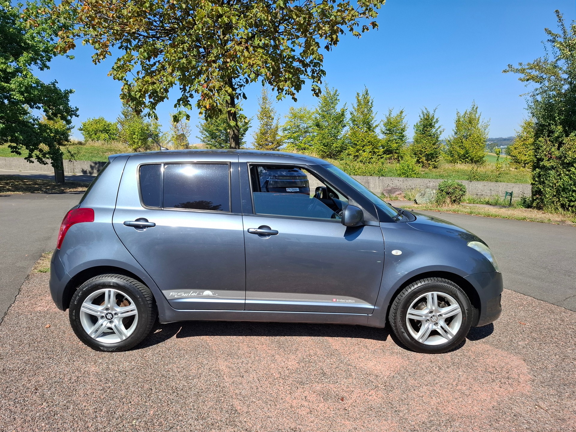 SUZUKI Swift 1.3i 16V GL Top 4x4-image-4