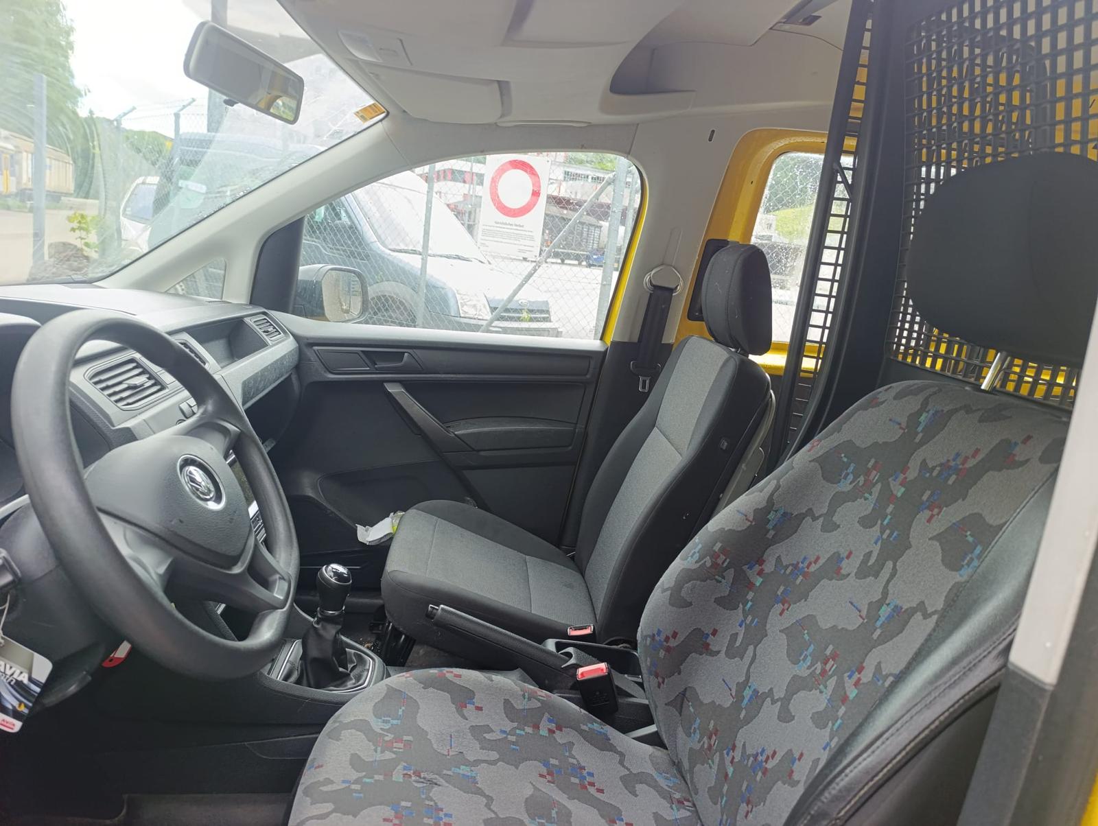 VW Caddy 2.0TDI 4Motion BlueMotion Technology-image-6