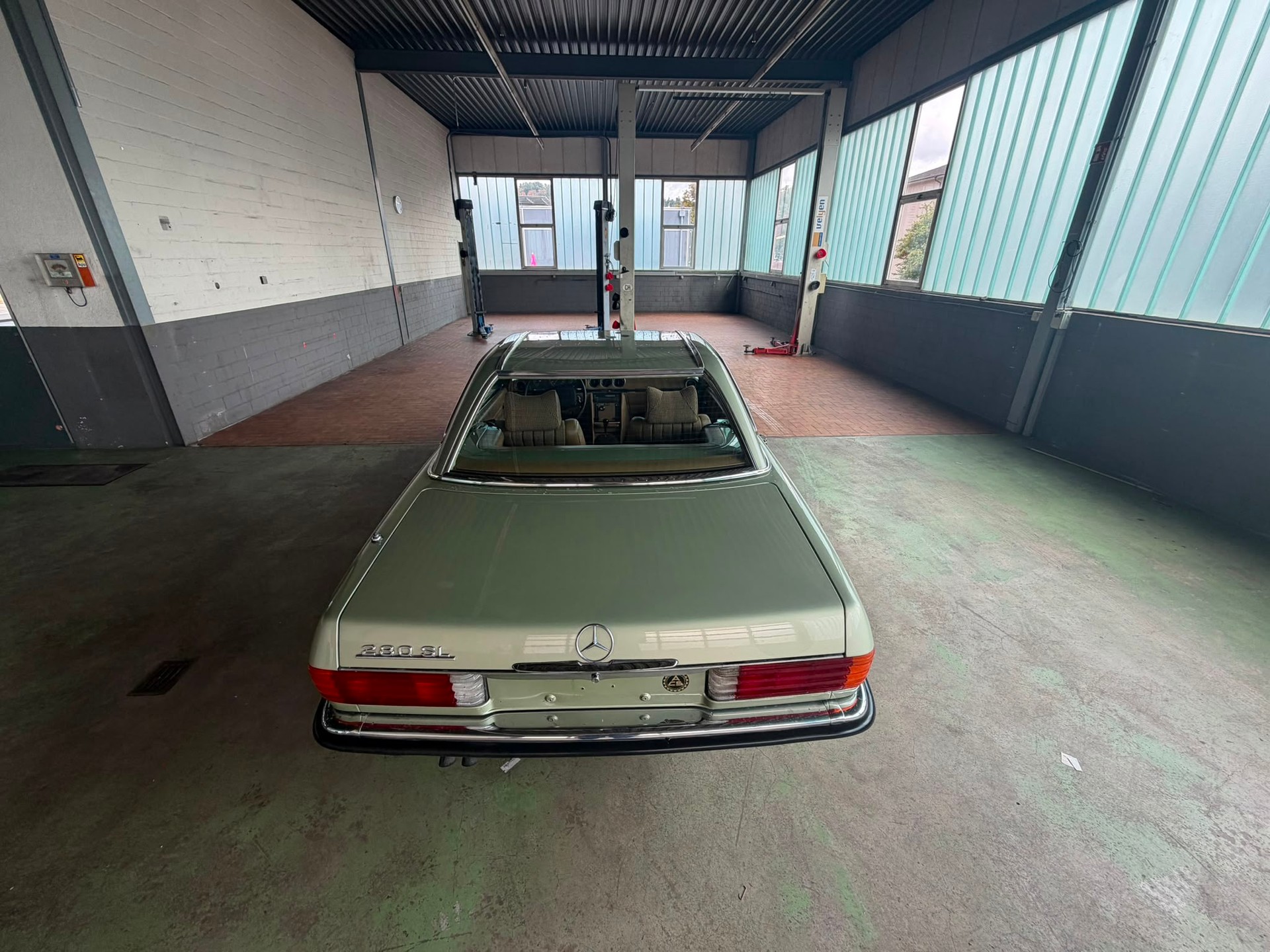 MERCEDES-BENZ SL 280-image-2
