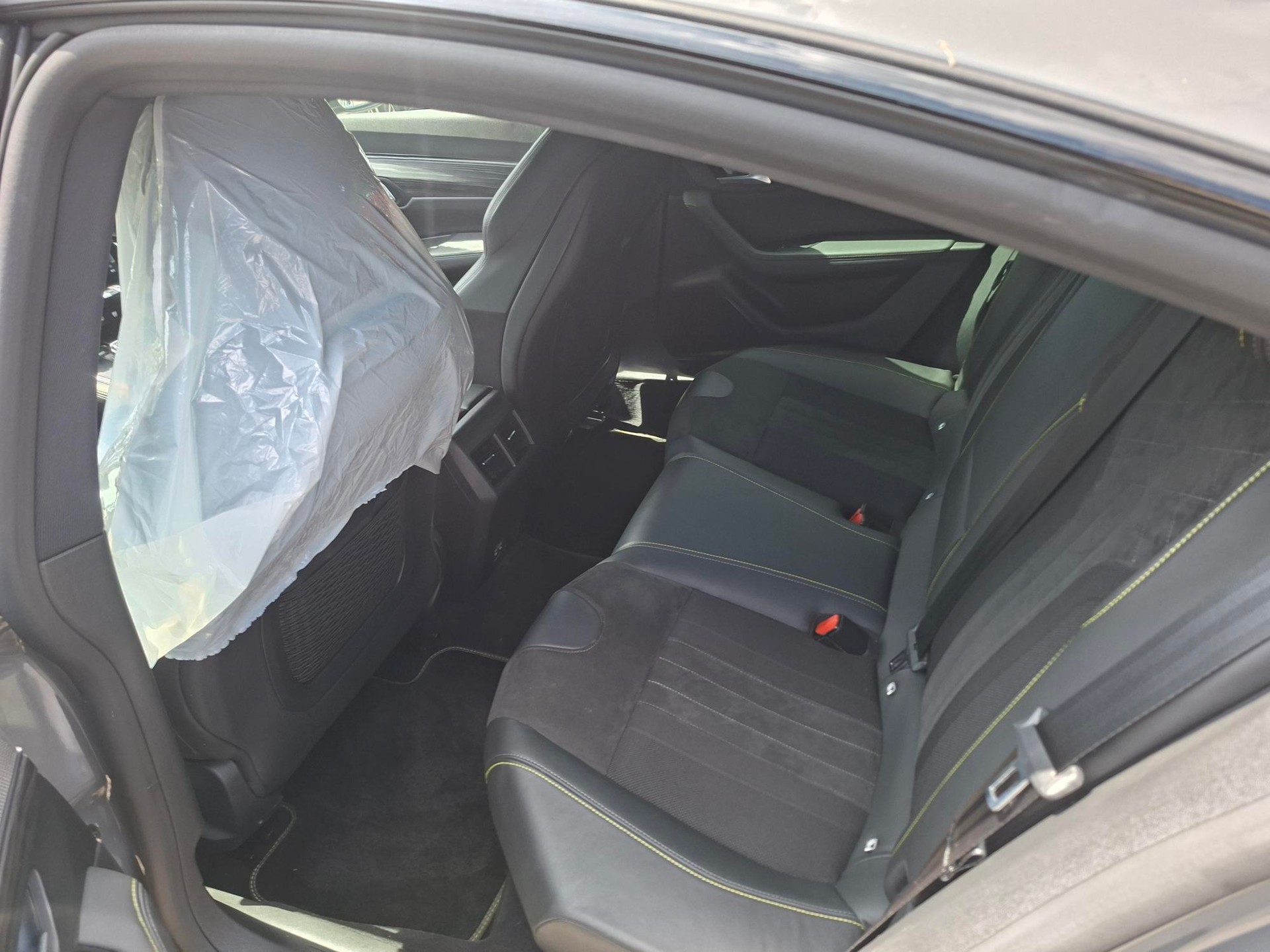 PEUGEOT 508 Hybrid4 360 e Sport Engineered-image-10