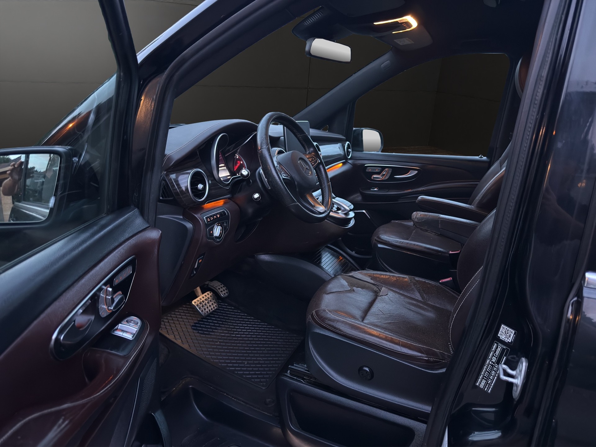 MERCEDES-BENZ V 250 d Swiss Edition lang 4Matic 7G-Tronic-image-10