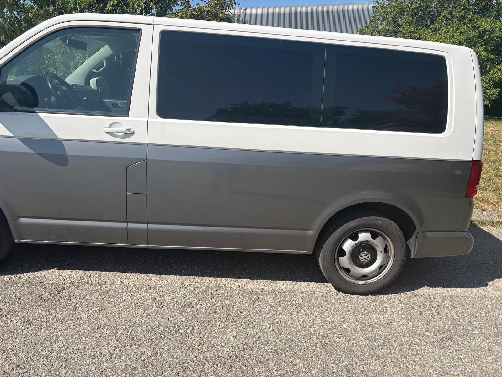 VW T5 caravelle 7 HC 9 Places-image-6