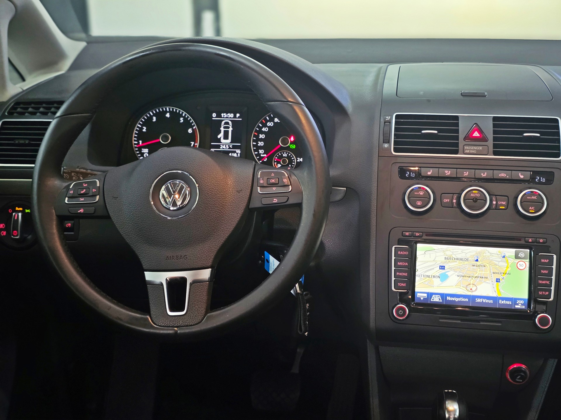 VW Touran 1.4 TSI Comfortline DSG-image-15