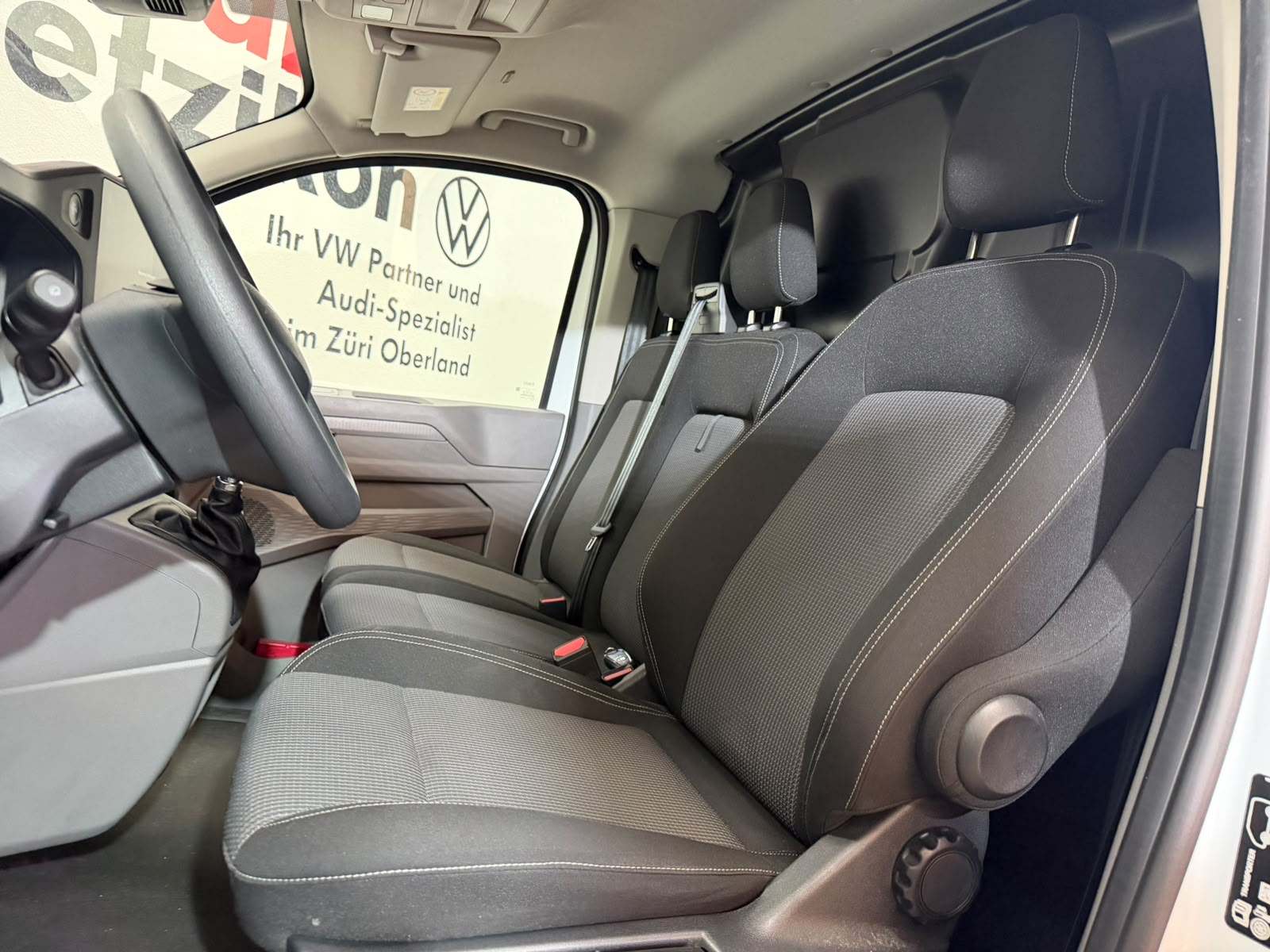 VW Transporter 2.0 TDI Lang-image-5