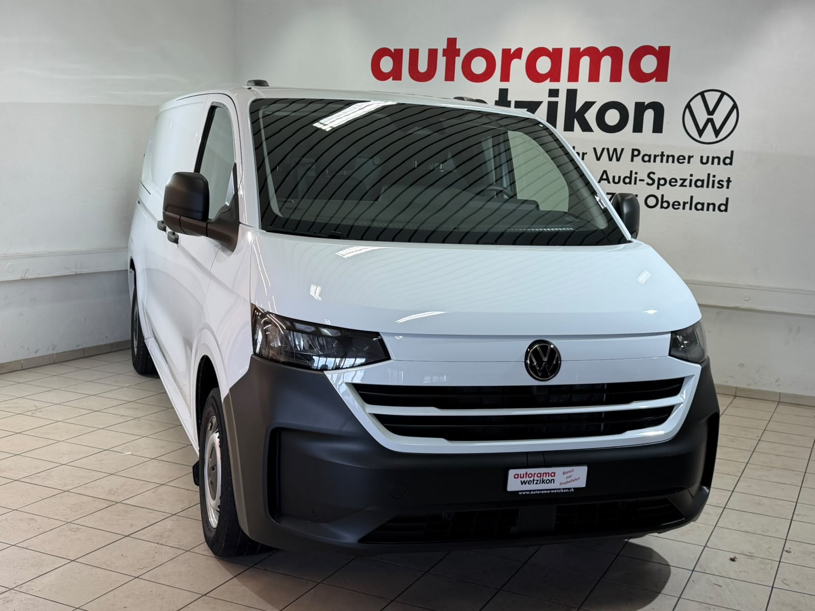 VW Transporter 2.0 TDI Lang-showroom-element-1