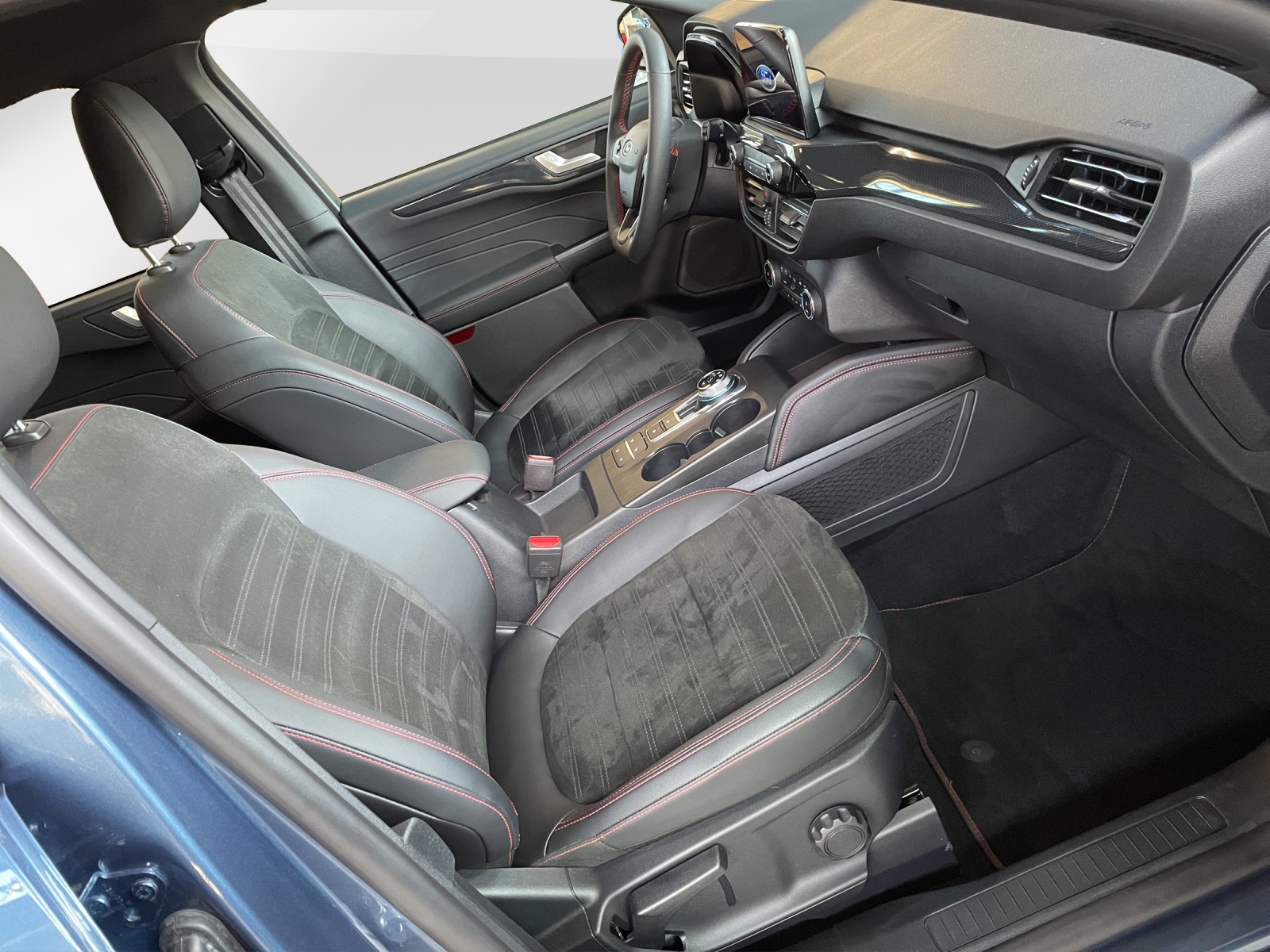 FORD Kuga 2.5 Hybrid ST-Line X 4x4-image-8