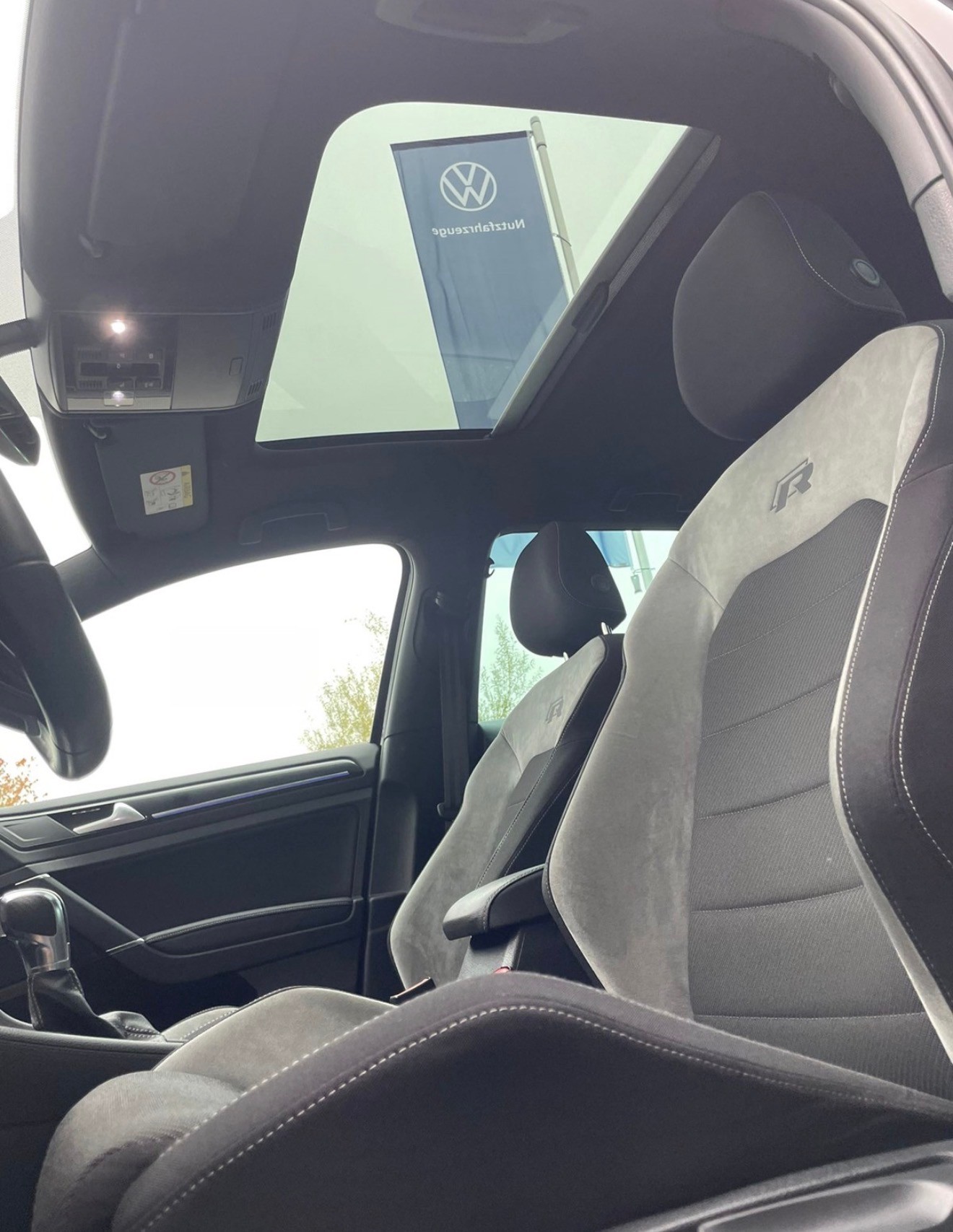 VW 2.0 TSI R DSG 4motion-image-5