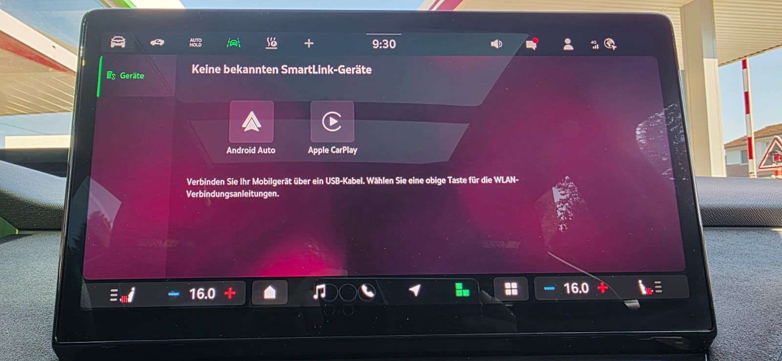 SKODA Enyaq 4x4 RS-image-21