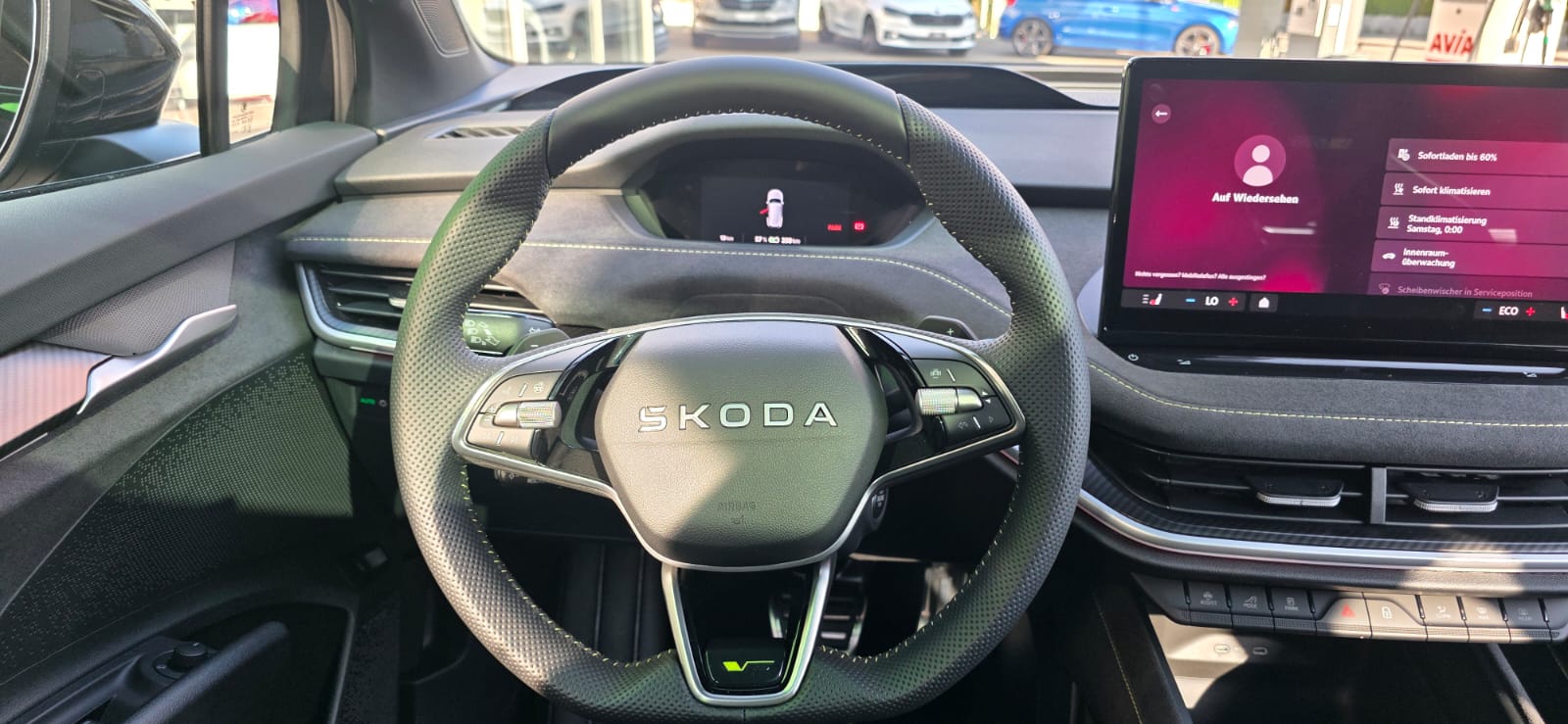 SKODA Enyaq 4x4 RS-image-12