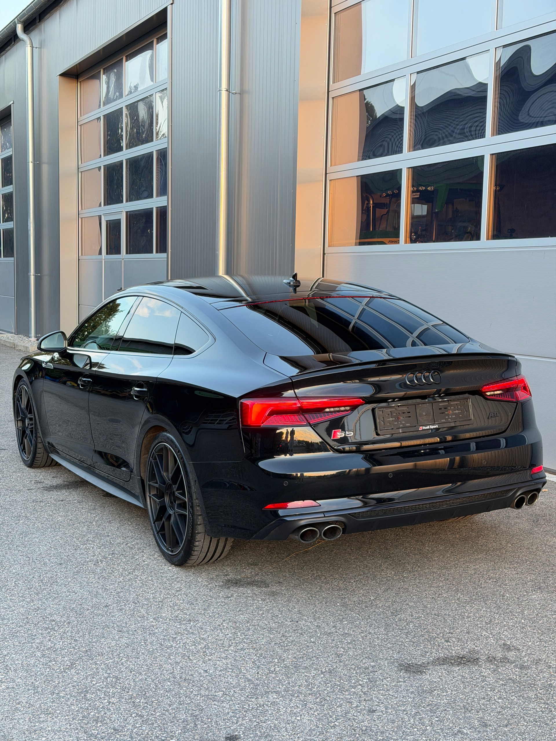 AUDI S5 Sportback 3.0 TFSI quattro tiptronic-image-2