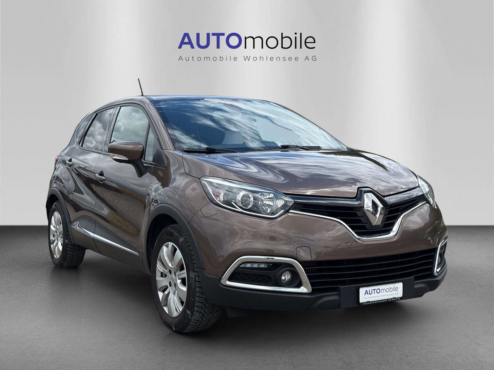 RENAULT Captur 1.2 T 16V Privilège EDC-image-3