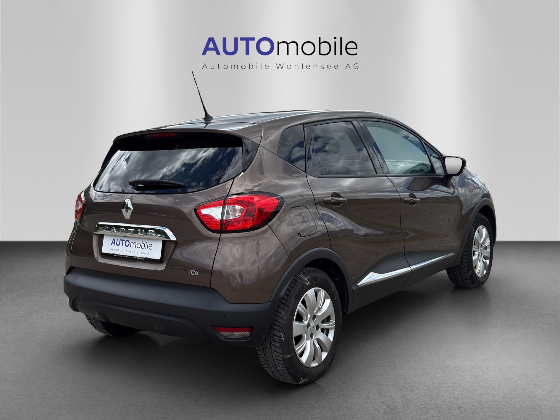 RENAULT Captur 1.2 T 16V Privilège EDC-image-4