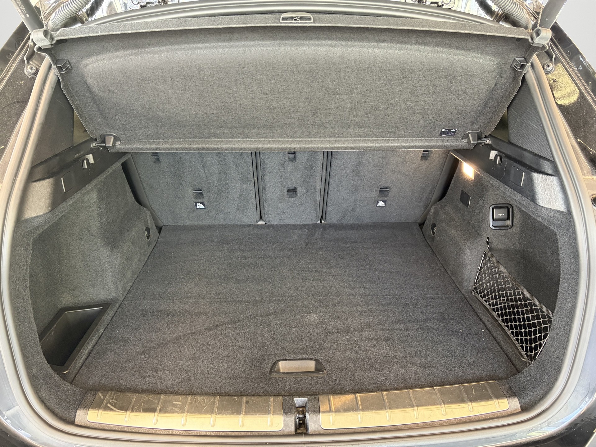 BMW X1 xDrive 25e M Sport Steptronic-image-16