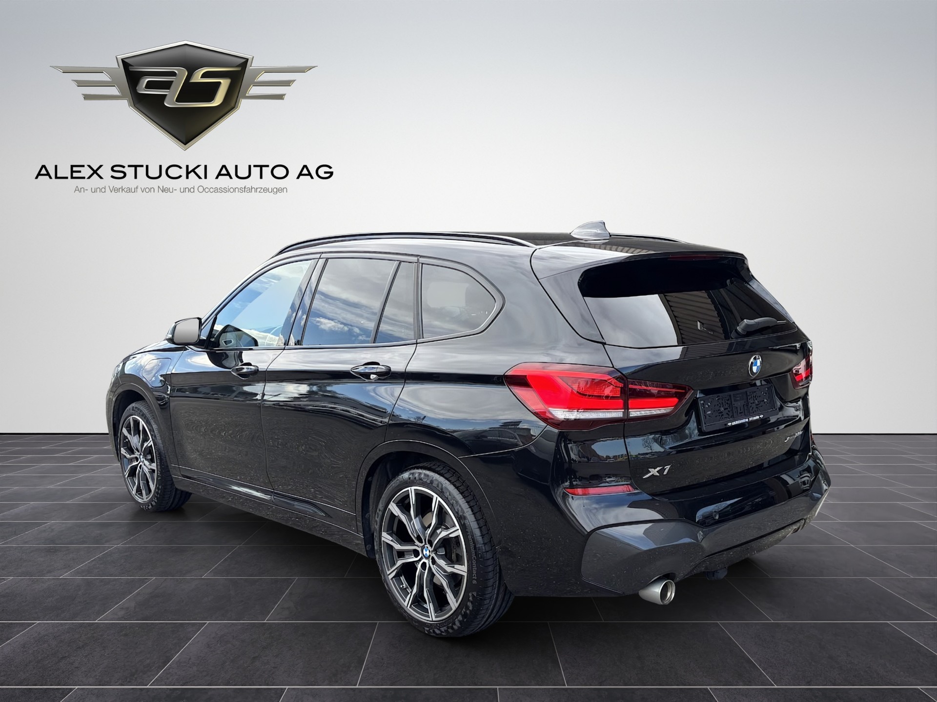 BMW X1 xDrive 25e M Sport Steptronic-image-5