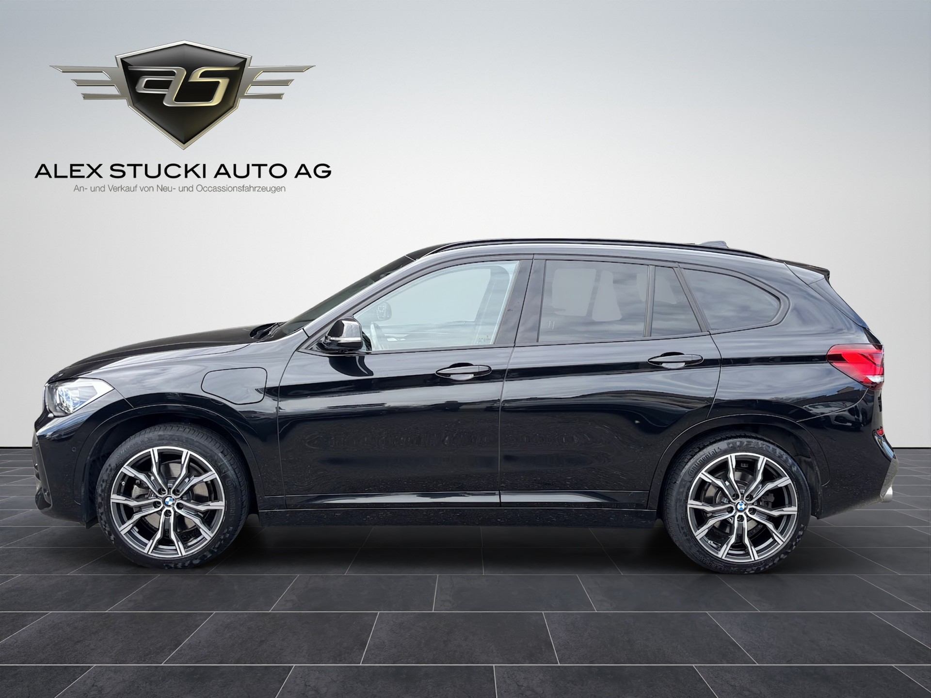BMW X1 xDrive 25e M Sport Steptronic-image-3