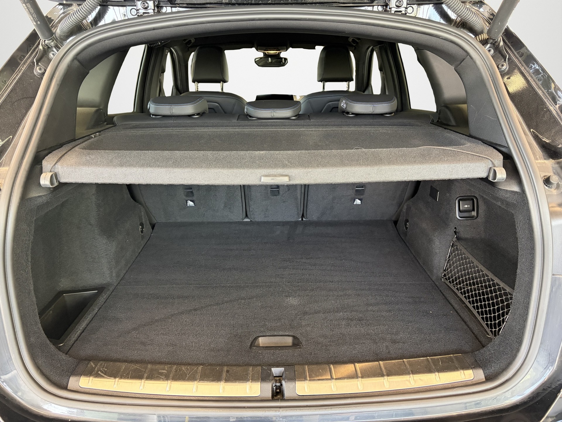 BMW X1 xDrive 25e M Sport Steptronic-image-15