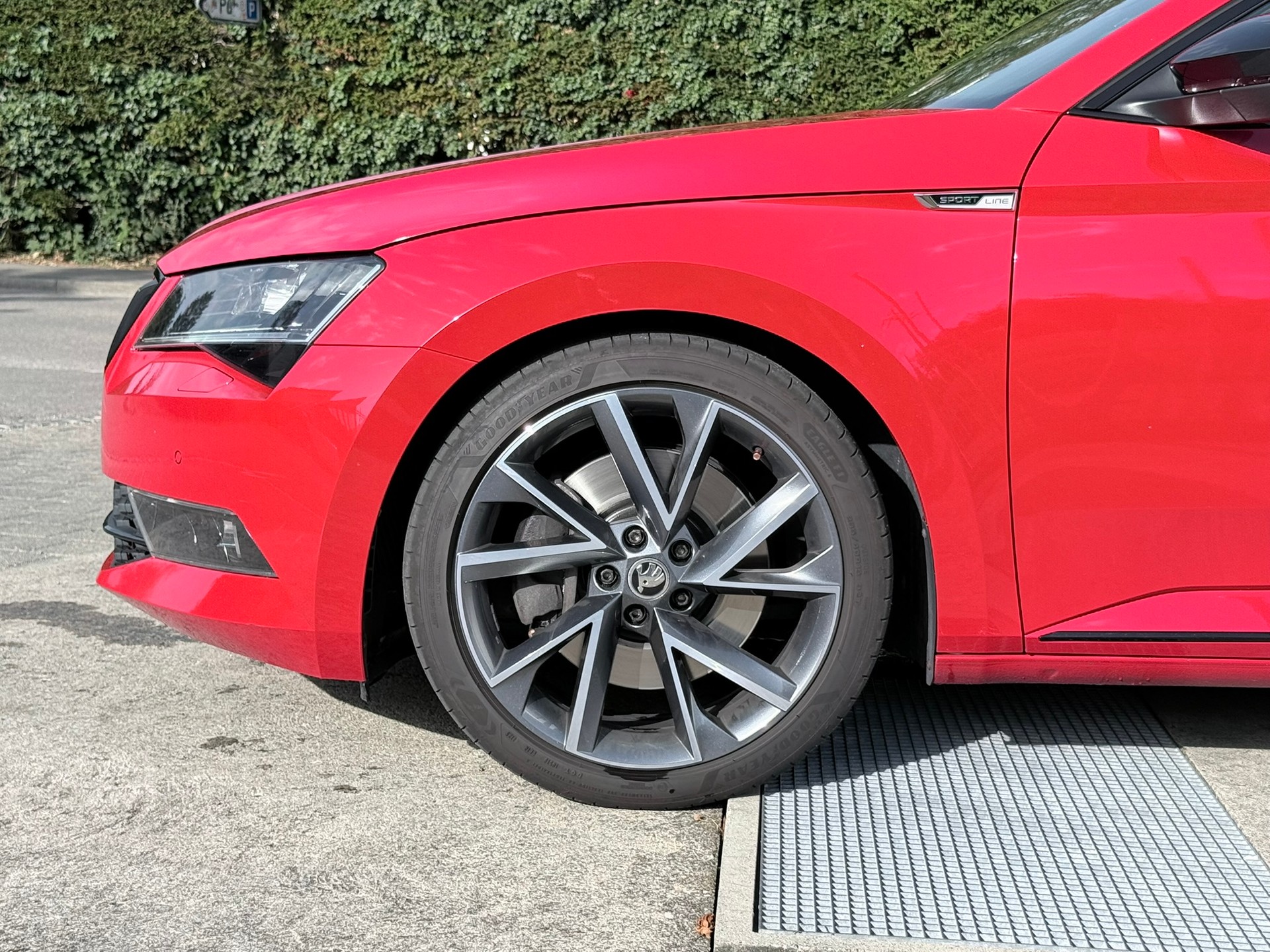 SKODA Superb Combi 2.0 TSI Ambition DSG 4x4-image-10