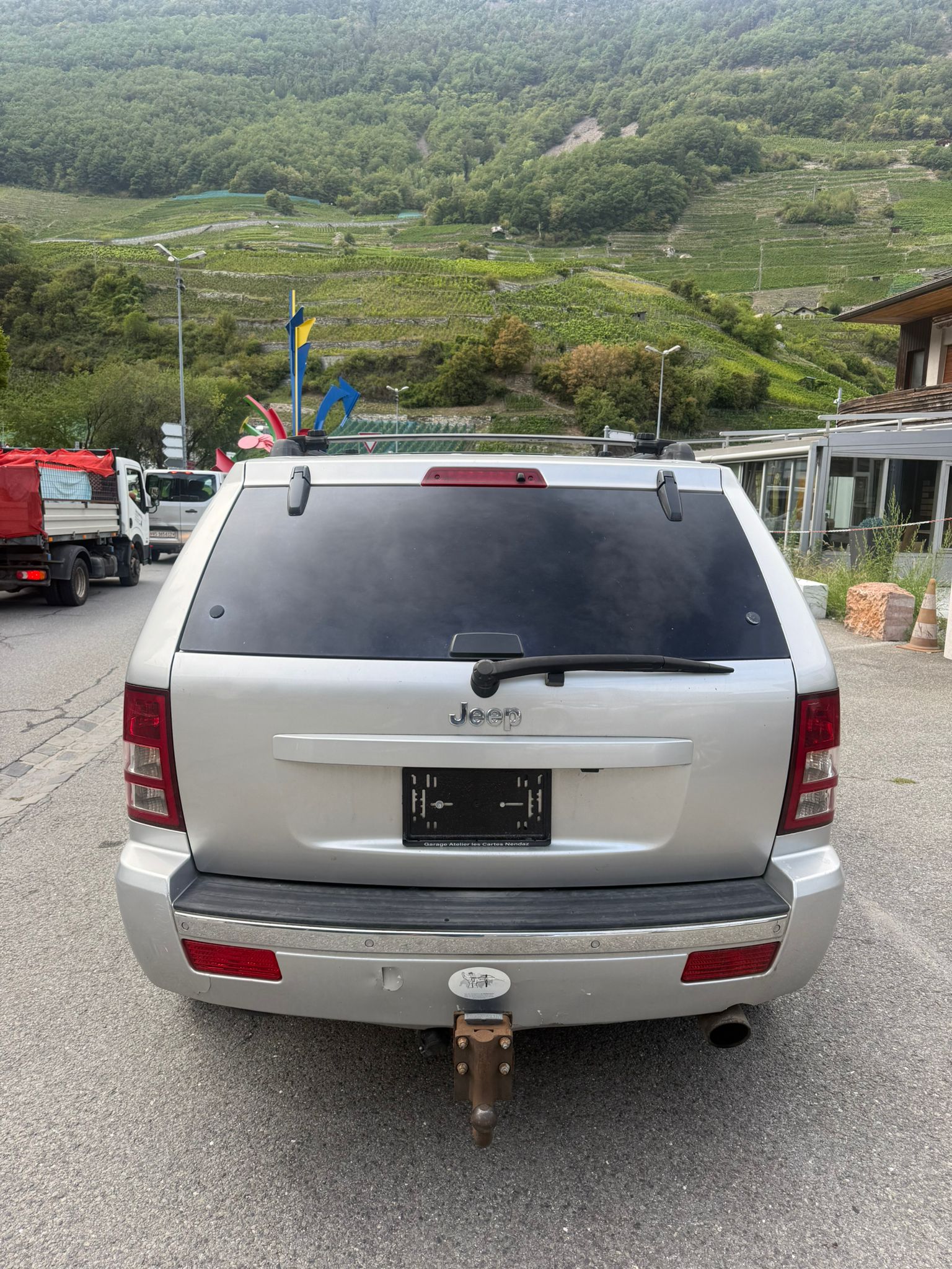 JEEP Grand Cherokee 5.7 HEMI Limited Automatic-image-4