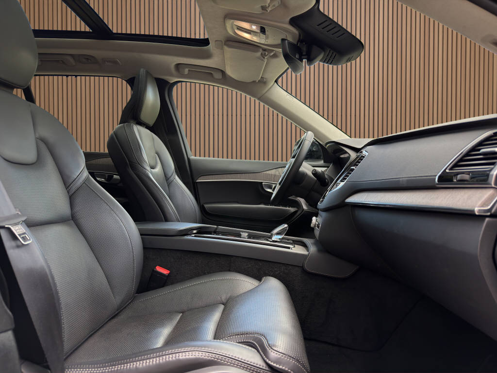 VOLVO XC90 2.0 T8 TE XCLUSIVE Dark 7P. eAWD-image-13