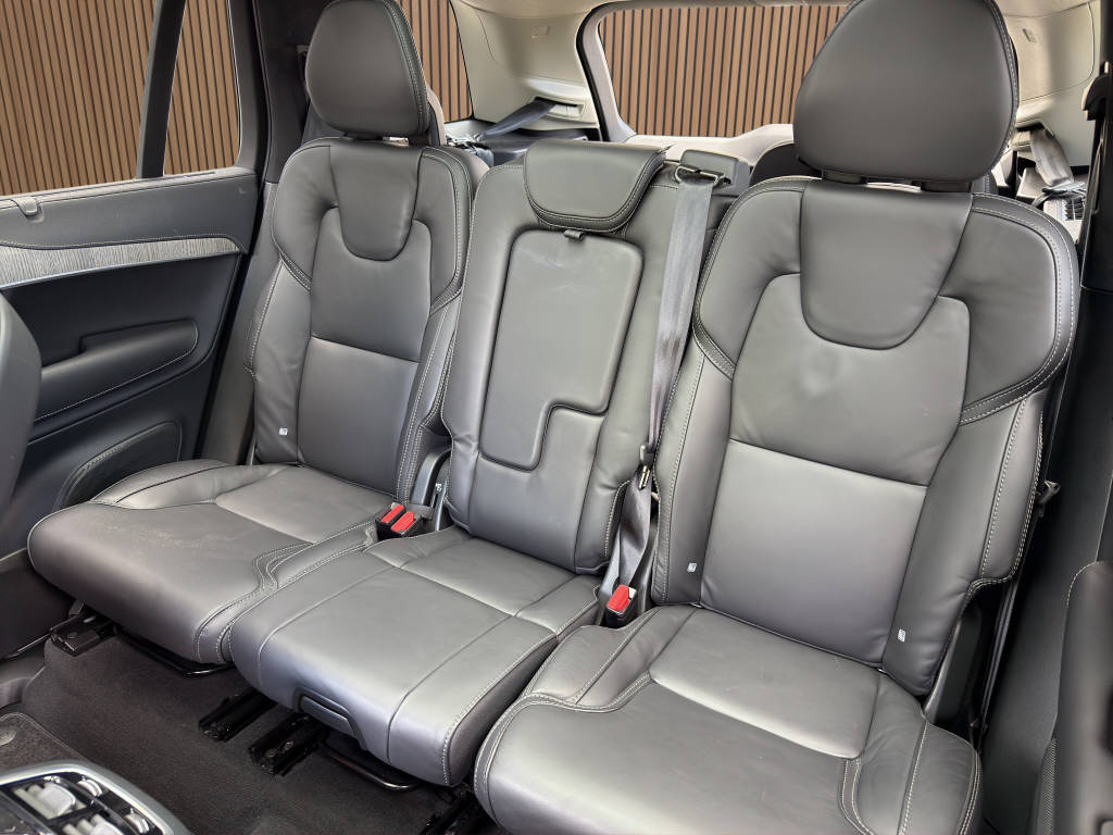 VOLVO XC90 2.0 T8 TE XCLUSIVE Dark 7P. eAWD-image-17